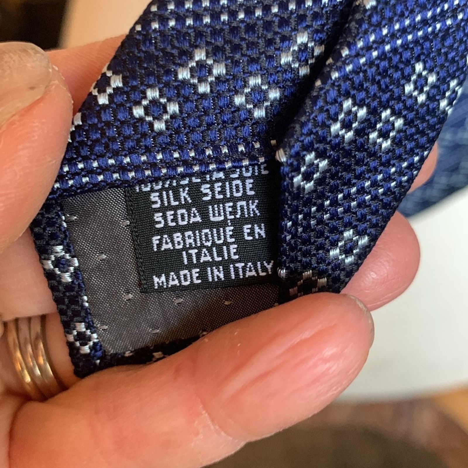Gianfranco Ferre Gianfranco Ferre Italy 100% Italian navy blue silk necktie Size ONE SIZE - 8 Thumbnail