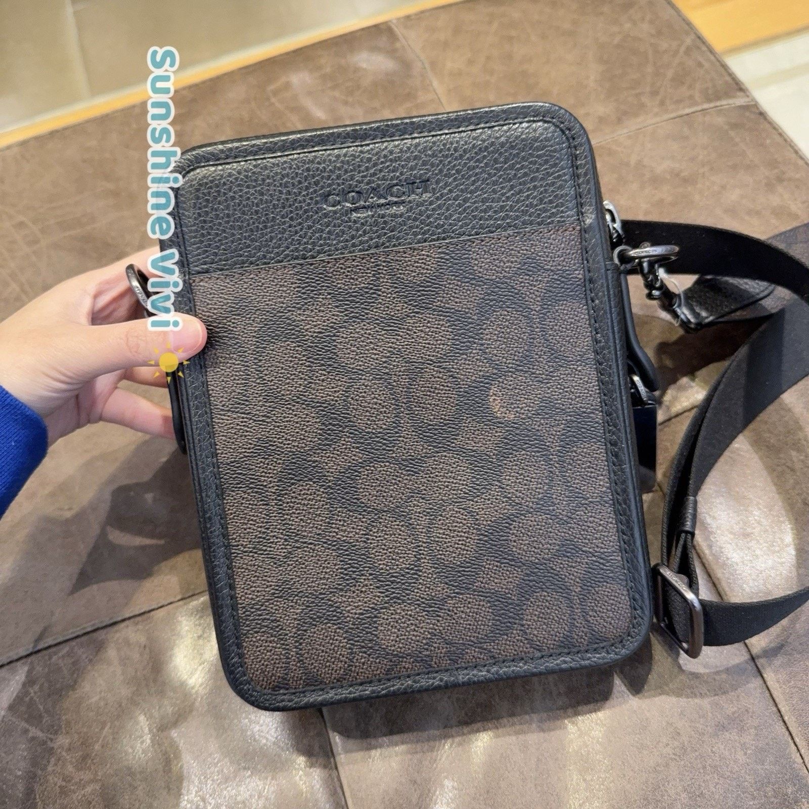 Coach NWT COACH CW388 Sullivan Crossbody Leather Walnut Black Size ONE SIZE - 1 Thumbnail