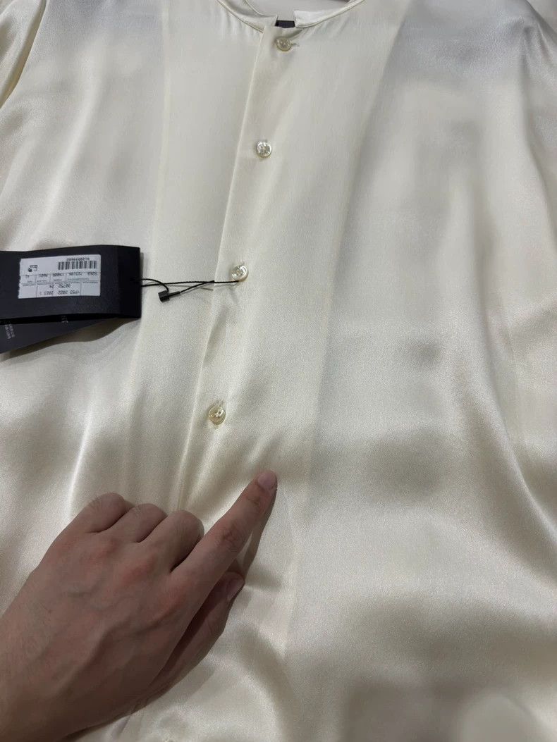 Saint Laurent Paris Saint Laurent Paris size 41 Platinum silk shirt Size XL / US 12-14 / IT 48-50 - 9 Thumbnail
