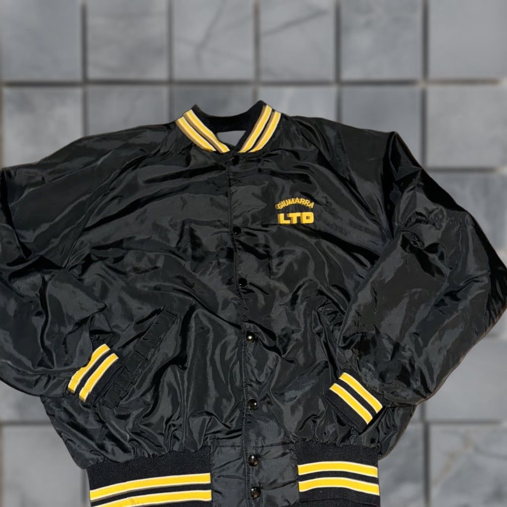Vintage VINTAGE Dunbrooke Letterman Bomber Jacket Black Yellow 2XL Men's USA Nylon 26x26 Size US XXL / EU 58 / 5 - 1 Thumbnail
