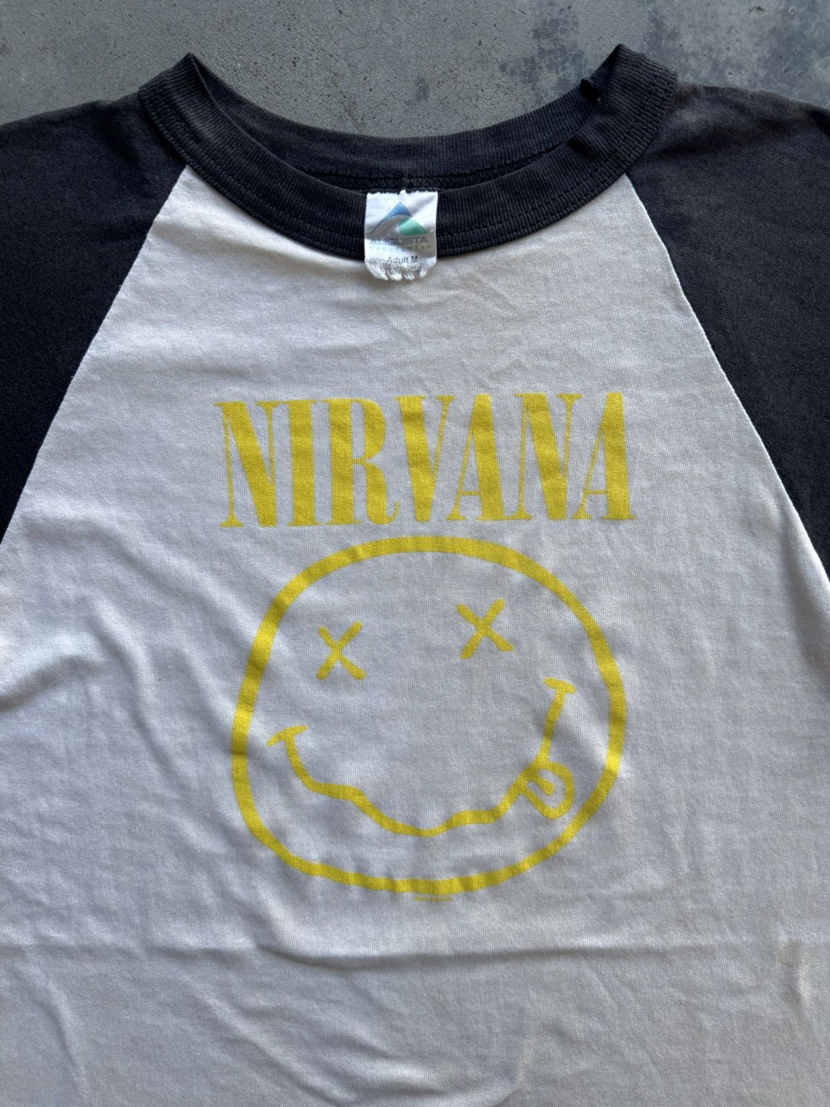 Band Tees × Nirvana × Vintage Vintage raglan nirvana band Size US M / EU 48-50 / 2 - 6 Thumbnail