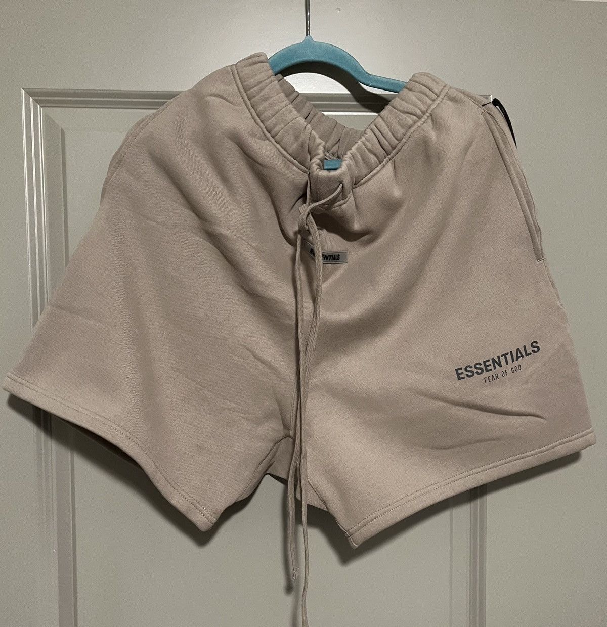 Essentials Fear of God Essentials Shorts Size US 34 / EU 50 - 1 Thumbnail