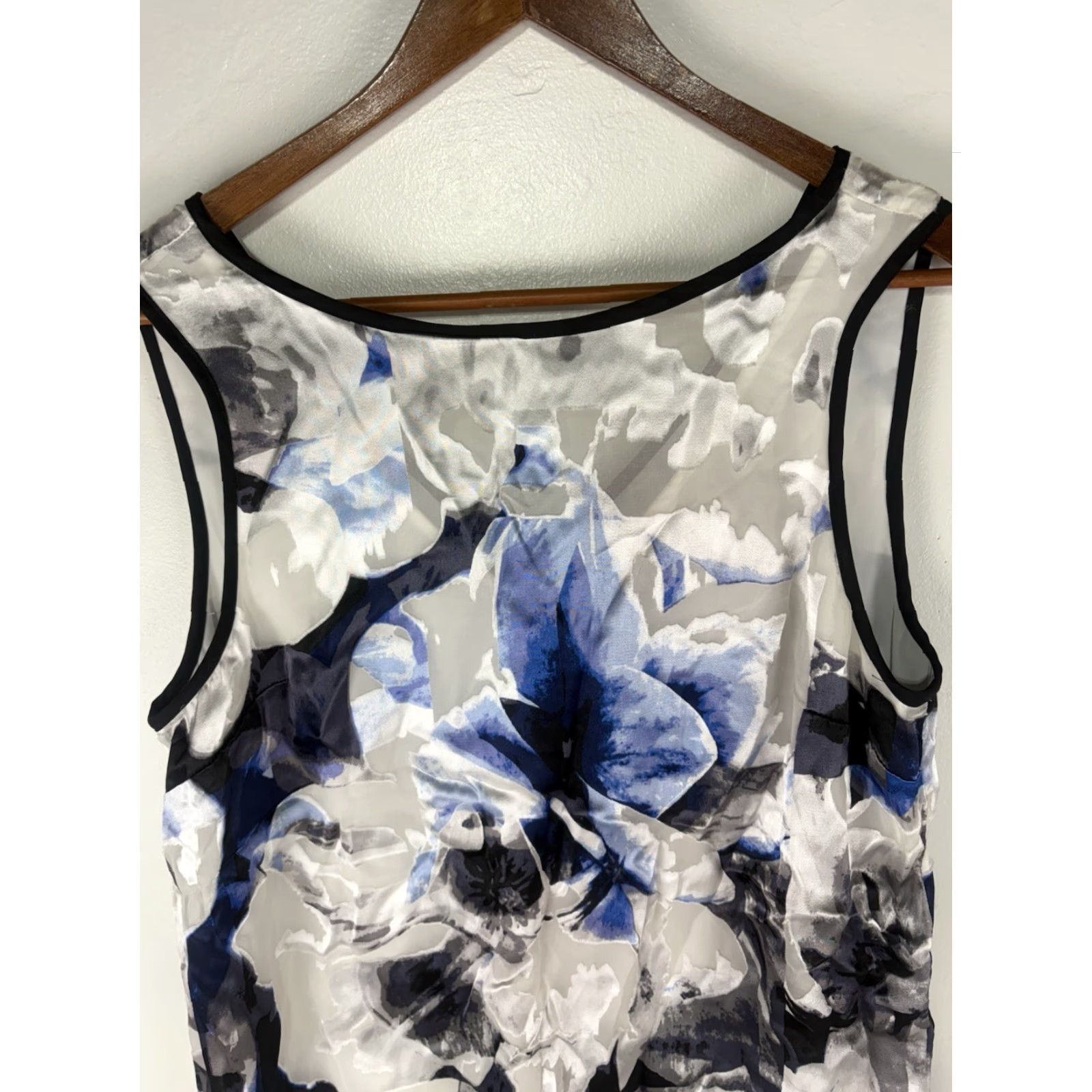 White House Black Market White House Black Market Multi Silk Blend Sheer Lined Dress Top Womens Size M Size M / US 6-8 / IT 42-44 - 2 Thumbnail