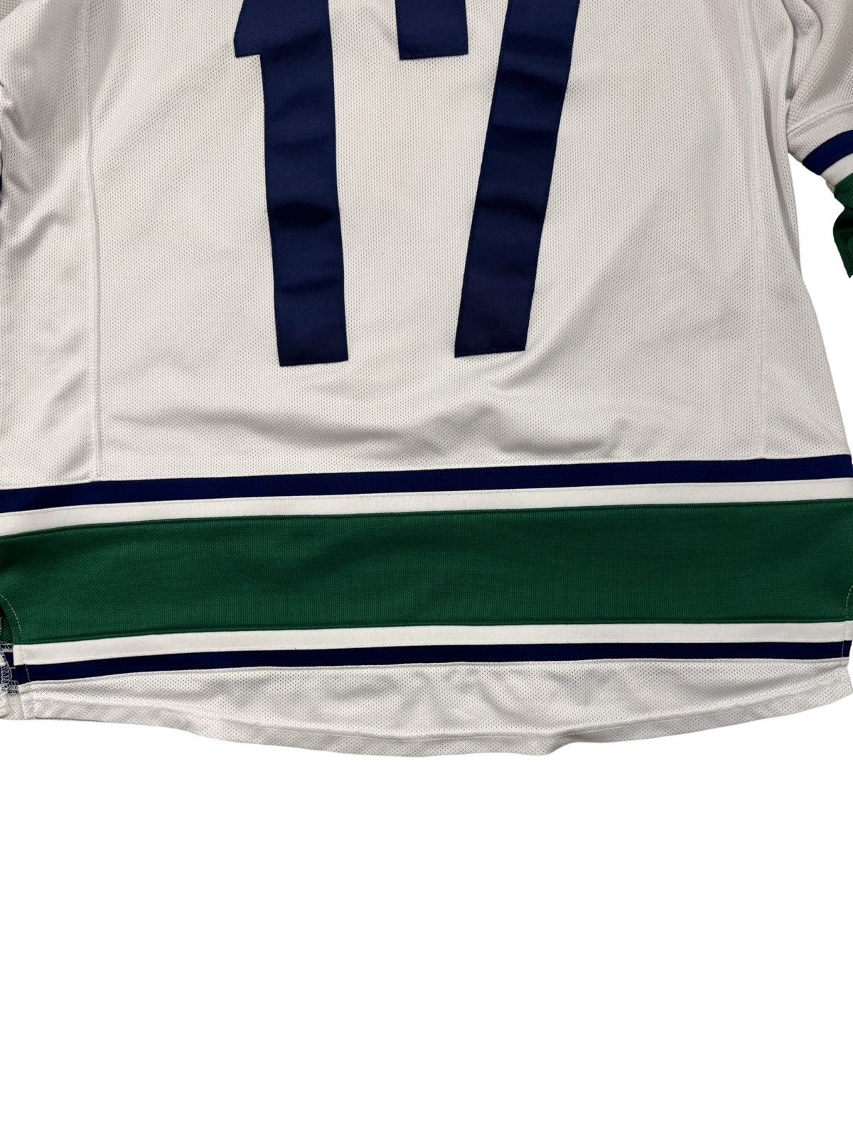 NHL × Reebok × Vintage 2010 NHL Vancouver Canucks Ryan Kesler #17 Jersey/NHL Jersey Size US M / EU 48-50 / 2 - 14 Thumbnail