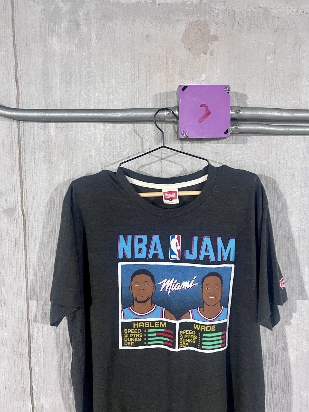 Other 🔥 NBA Jam Miami Heat Tee — Featuring legends Size US L / EU 52-54 / 3 - 2 Thumbnail