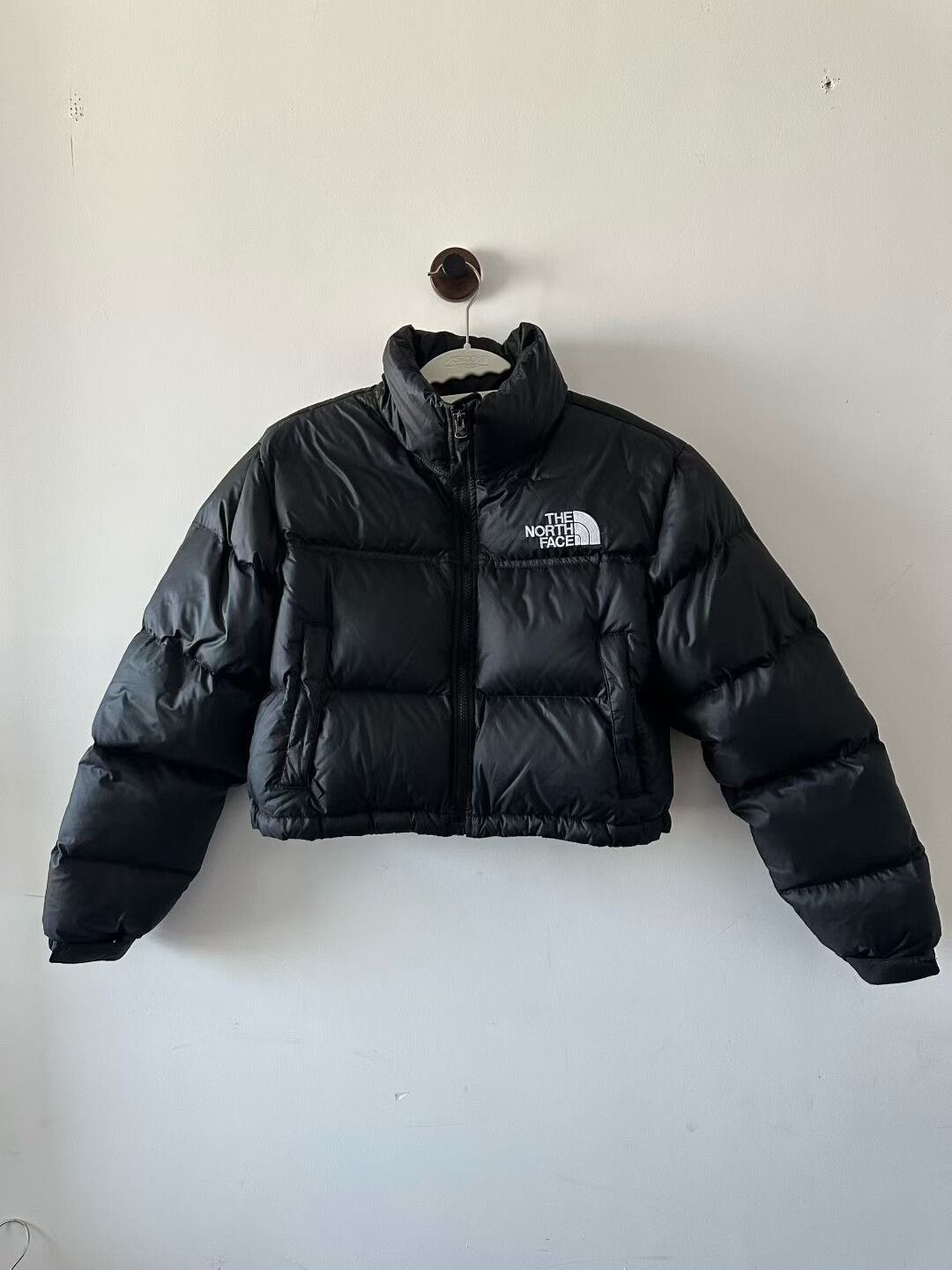 The North Face women's short black puffer jacket Size S / US 4 / IT 40 - 1 Thumbnail