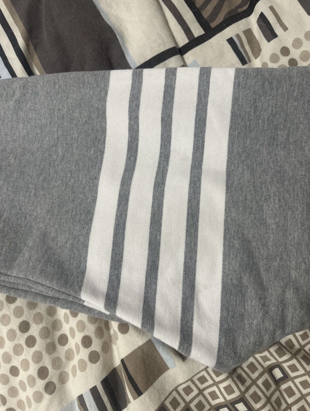 Thom Browne Thom Browne Sweatpants 4 Bars Joggers Size US 30 / EU 46 - 3 Thumbnail