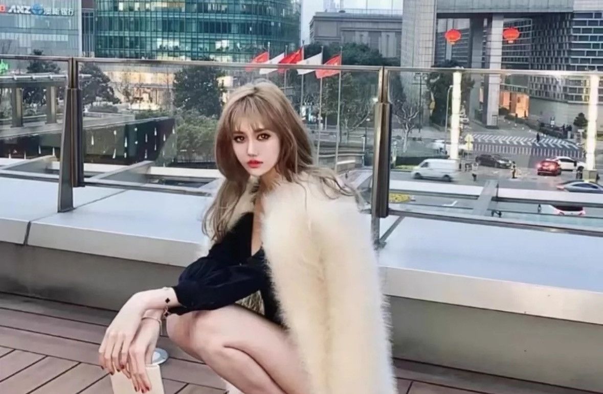 Saint Laurent Paris Saint Laurent White Eco friendly Fur sweater2412-Nextarrow Size XS / US 0-2 / IT 36-38 - 2 Thumbnail
