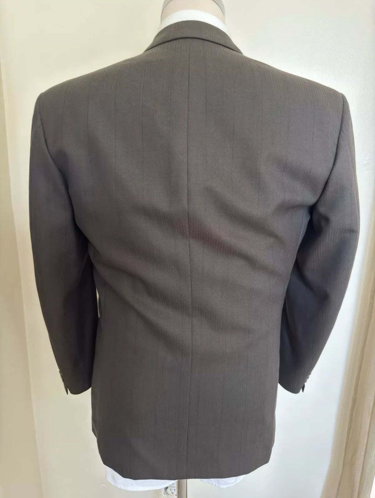 Yves Saint Laurent Yves Saint Laurent Made in France DB Peak Lapel Blazer 40R Size 40R - 9 Thumbnail