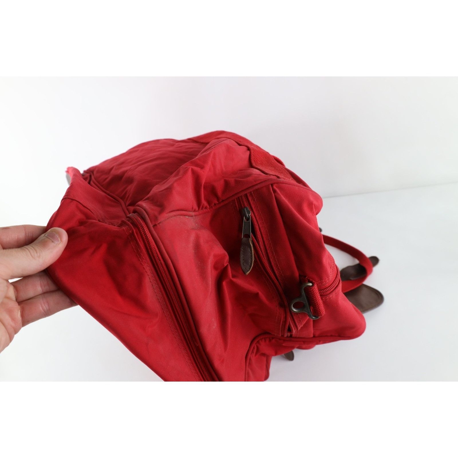 Marlboro Vintage 90s Marlboro Distressed Spell Out Handled Duffel Bag Size ONE SIZE - 12 Thumbnail