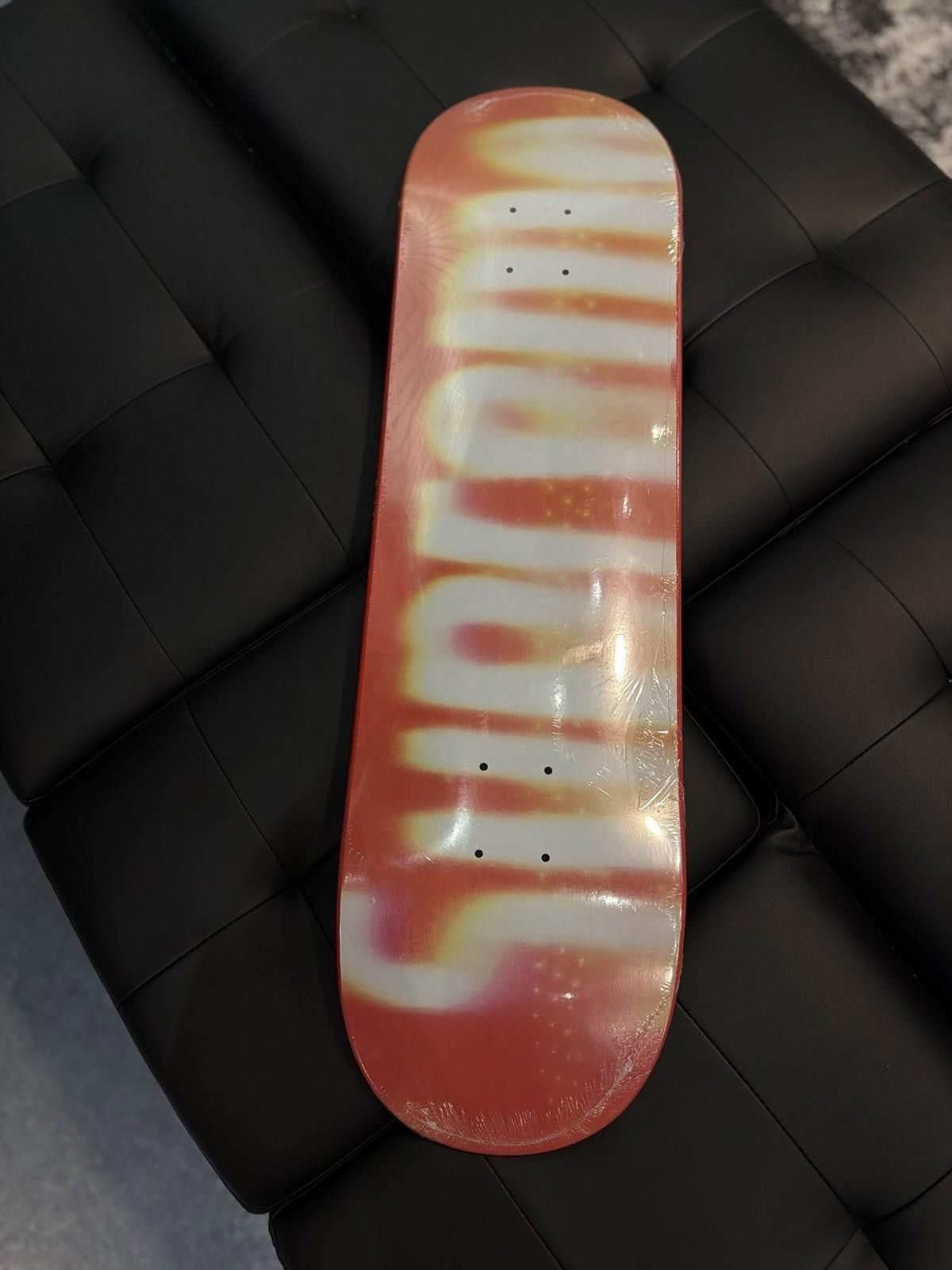 Supreme Supreme Skateboard Blurred Logo Color Red FW23 Red Size ONE SIZE - 2 Thumbnail