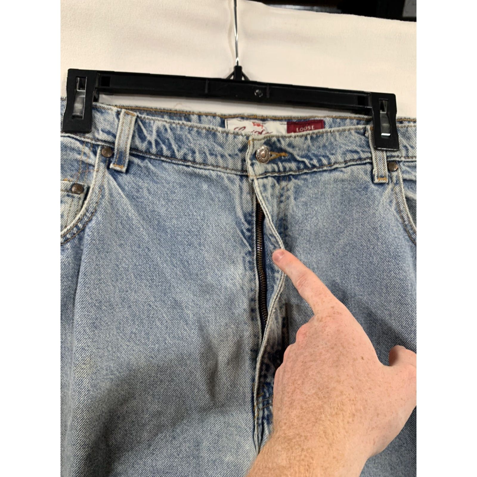 Levi's VINTAGE Levi's Jeans 545 Mens Regular Straight 38x31 Blue Denim USA 545/Levi's 545 Mens Loose Fit Jeans Blue Denim 38x31 Medium Wash Size US 38 / EU 54 - 3 Thumbnail