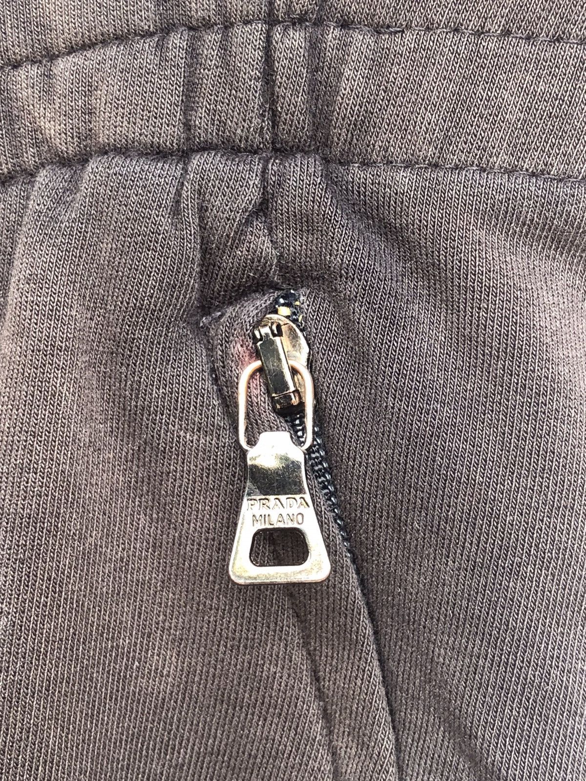 Prada Prada Sweatpants Zipper Rubber Tags Size US 32 / EU 48 - 10 Thumbnail