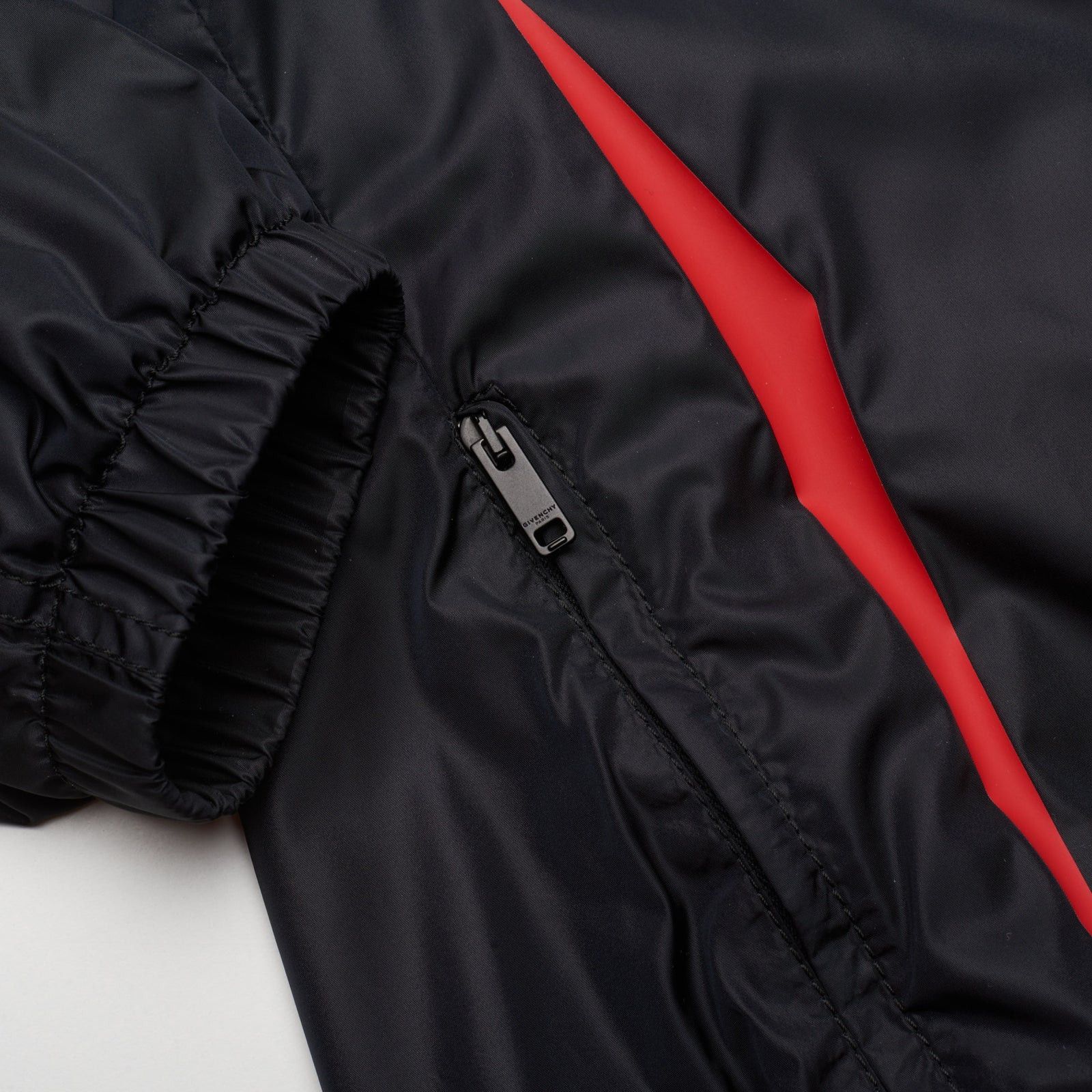 Givenchy GIVENCHY Paris Black Hooded Windbreaker Jacket EU 48 Size US S / EU 44-46 / 1 - 4 Thumbnail