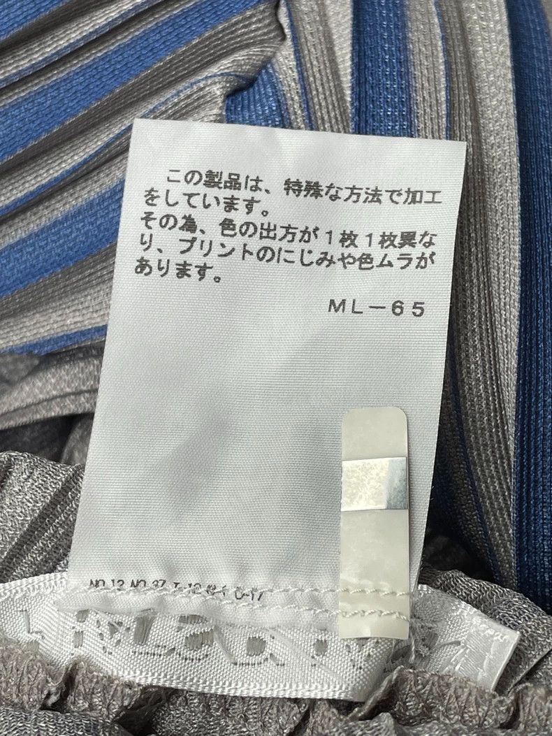 Issey Miyake Issey Miyake size:3 Grey banana leaf pleated dress Size M / US 6-8 / IT 42-44 - 5 Thumbnail