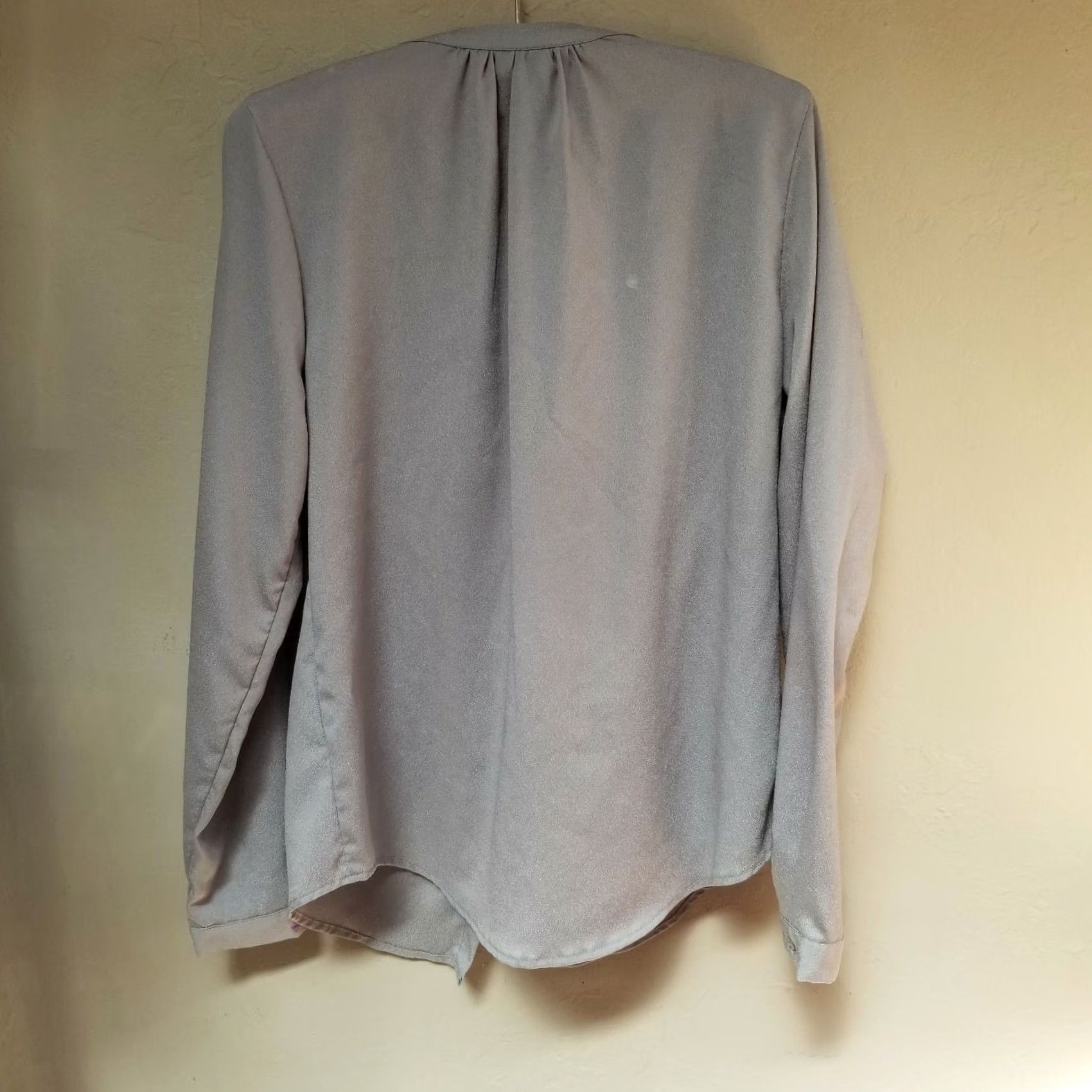 Vintage Sparkle & Fade Womens Blouse Taupe Pleat Shoulder Button-Down Long Sleeve Small Size S / US 4 / IT 40 - 2 Thumbnail