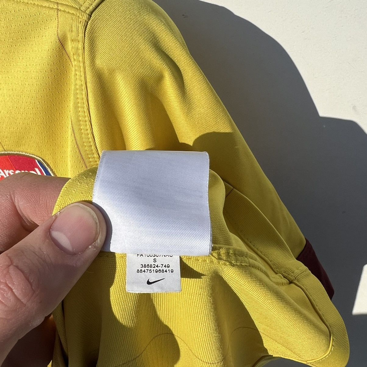 Nike × Vintage Vintage Nike Arsenal London Jersey 2010-2012 yellow Size US S / EU 44-46 / 1 - 8 Thumbnail
