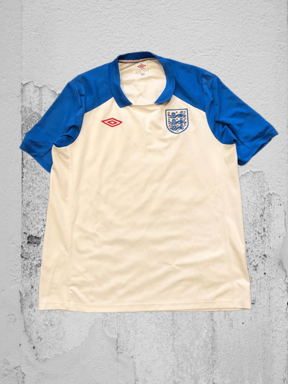 Umbro Vintage Streetwear T-Shirt Umbro white England football Size US L / EU 52-54 / 3 - 1 Thumbnail