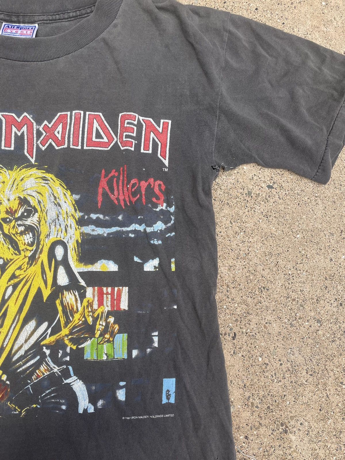 Band Tees Iron Maiden VTG 1997 band distressed Tshirt Size US M / EU 48-50 / 2 - 4 Thumbnail