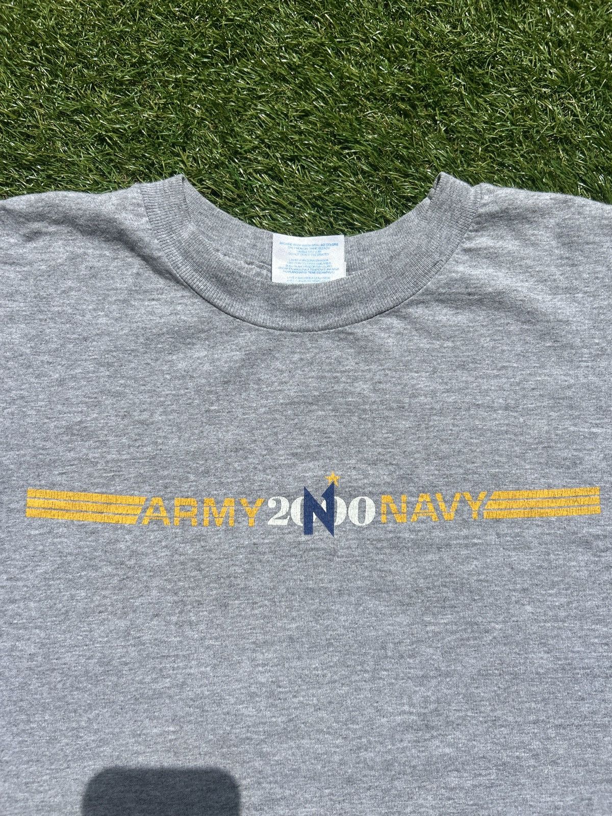 Vintage Vintage 2000 Army Navy Game T-Shirt Size US L / EU 52-54 / 3 - 1 Thumbnail