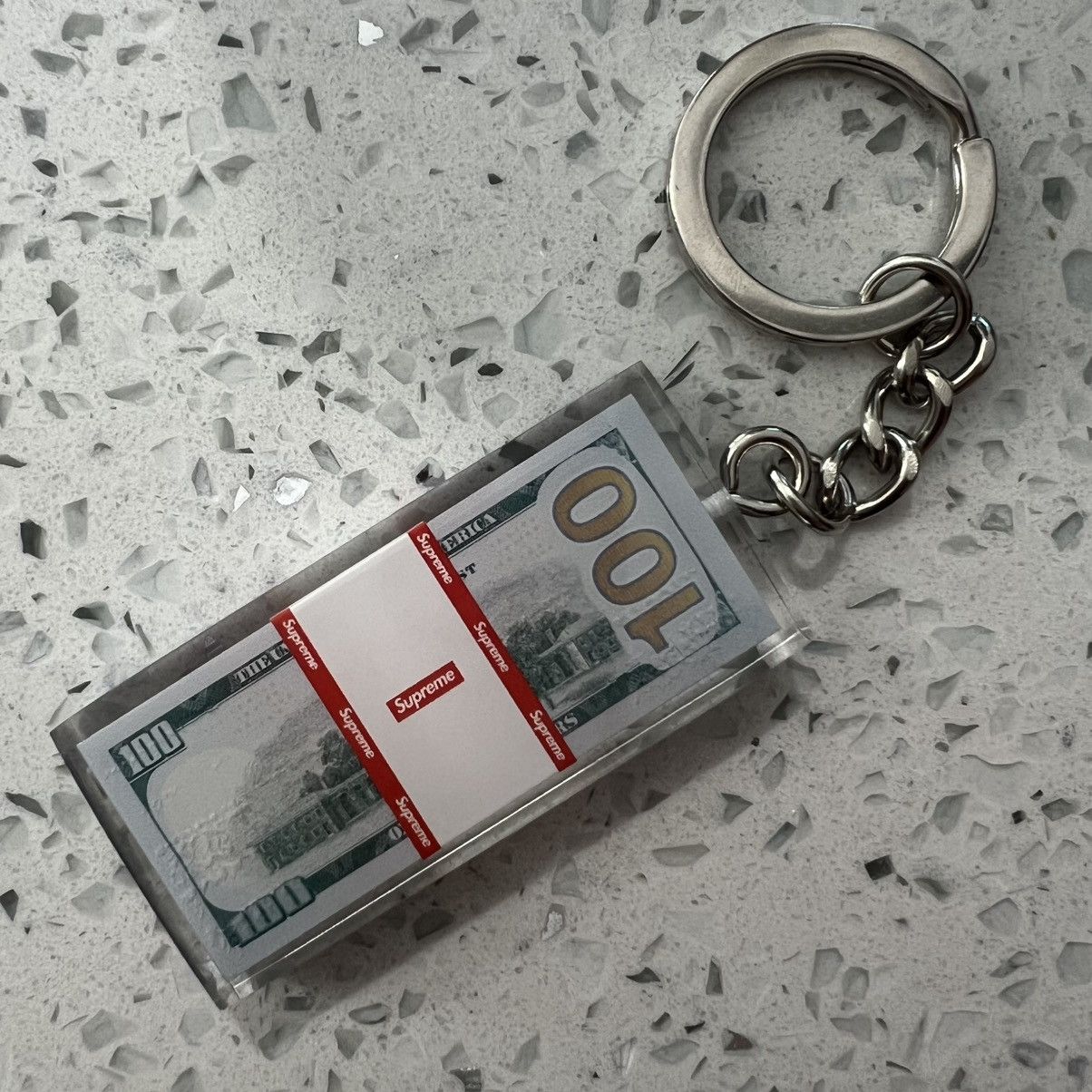 小物 Supreme Cash Paperweight Keychain Supreme Cash Paperweight Keychain Clear - US