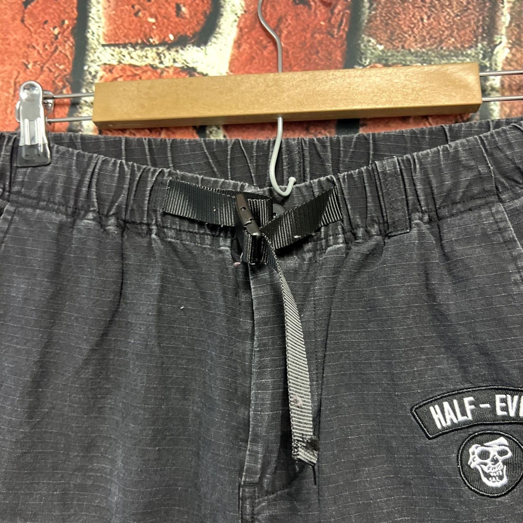 Half Evil VINTAGE 333 Half-Evil Mens Black Cargo Pants Small Size US 29 - 3 Thumbnail