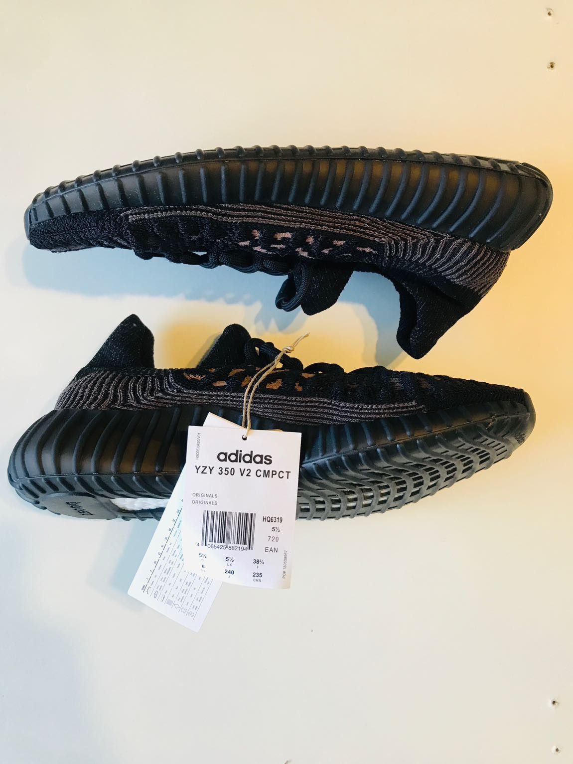 Adidas Yeezy 350 CMPCT Slate Carbon US6 Men Size US 7.5 / IT 37.5 - 2 Thumbnail