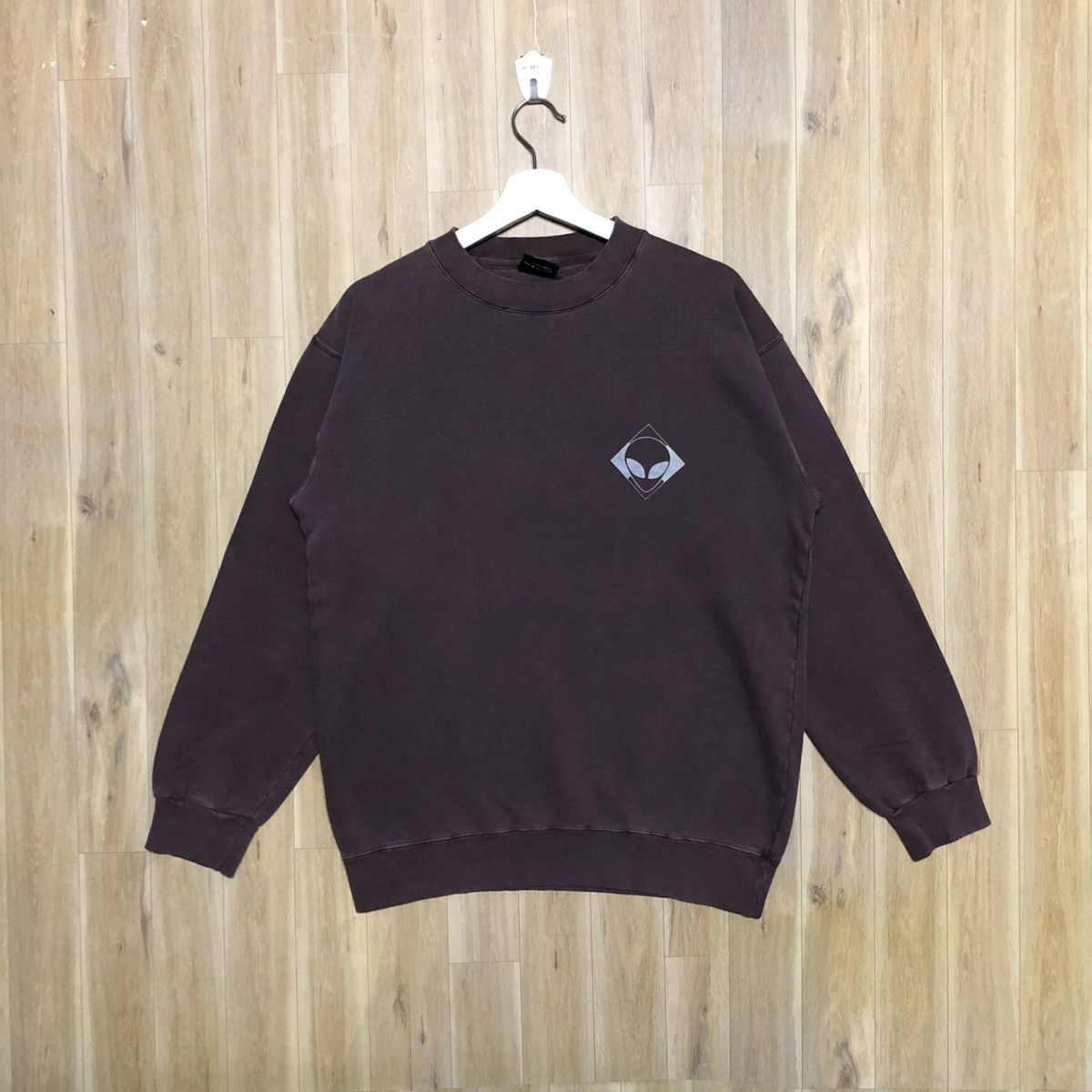 Vintage Vintage Beschwa Alien Sweatshirt Size US M / EU 48-50 / 2 - 4 Thumbnail