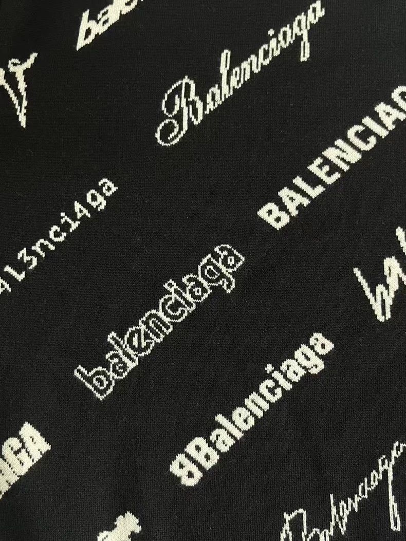 Balenciaga Balenciaga Multi-element bullet screen logo sweater Size US S / EU 44-46 / 1 - 3 Thumbnail