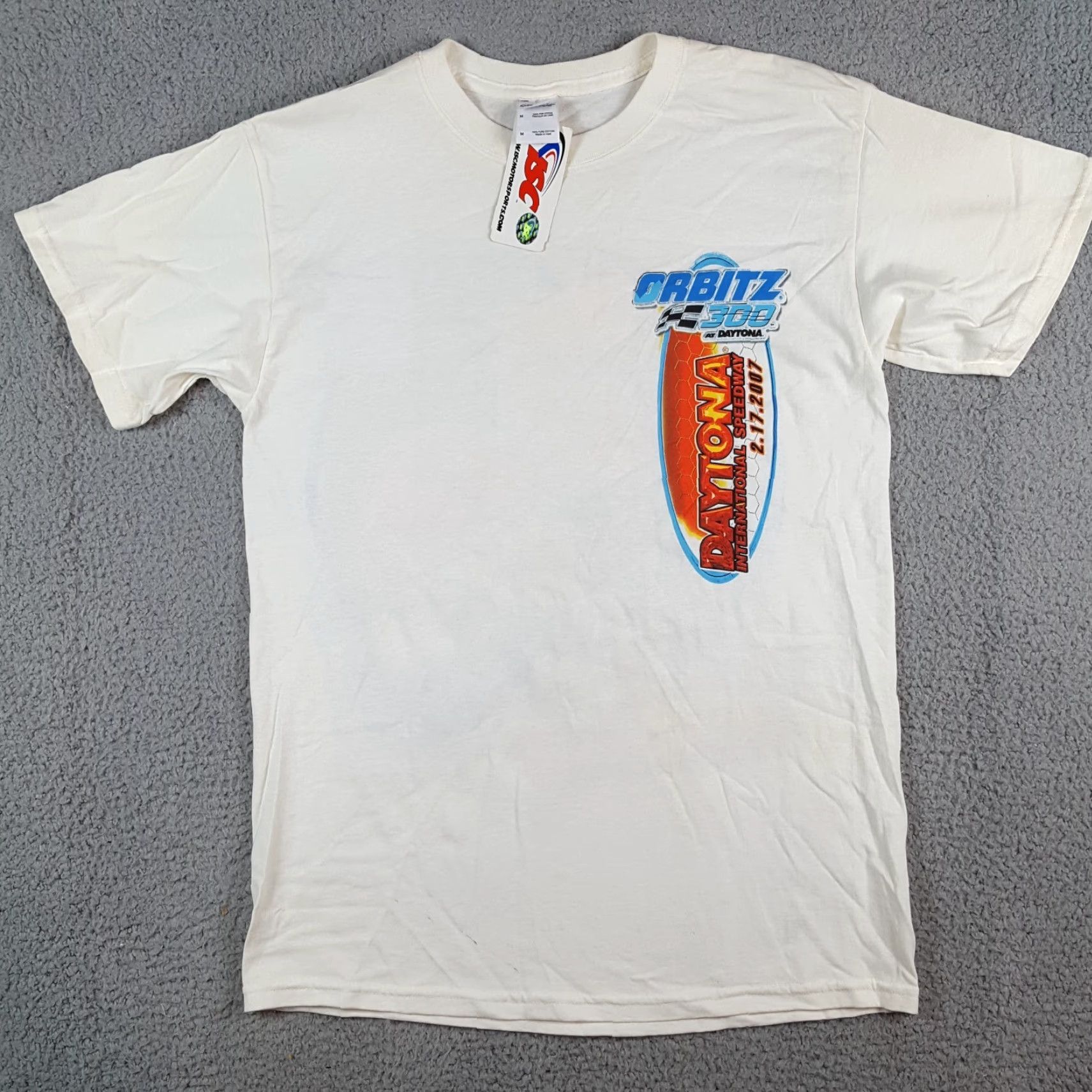 Gildan VINTAGE Orbitz 300 Daytona NASCAR Racing Race Tee Men's M T-Shirt White Cotton Logo Embroidered 90s 00s Y2K VTG Mens Size US M / EU 48-50 / 2 - 2 Thumbnail