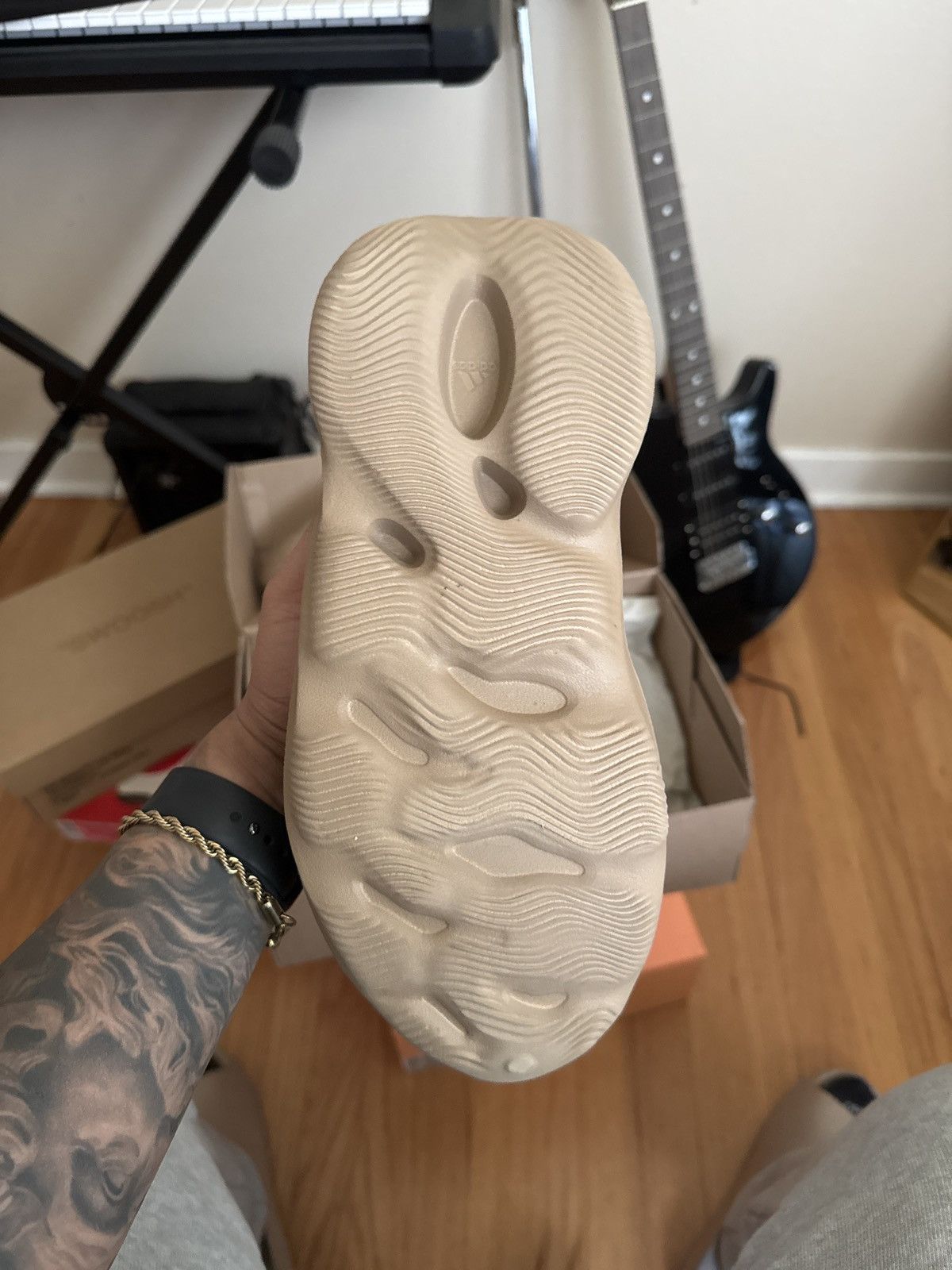 Adidas × Kanye West × Yeezy Adidas Yeezy Foam RNR Clay Taupe Size US 10 / EU 43 - 3 Thumbnail