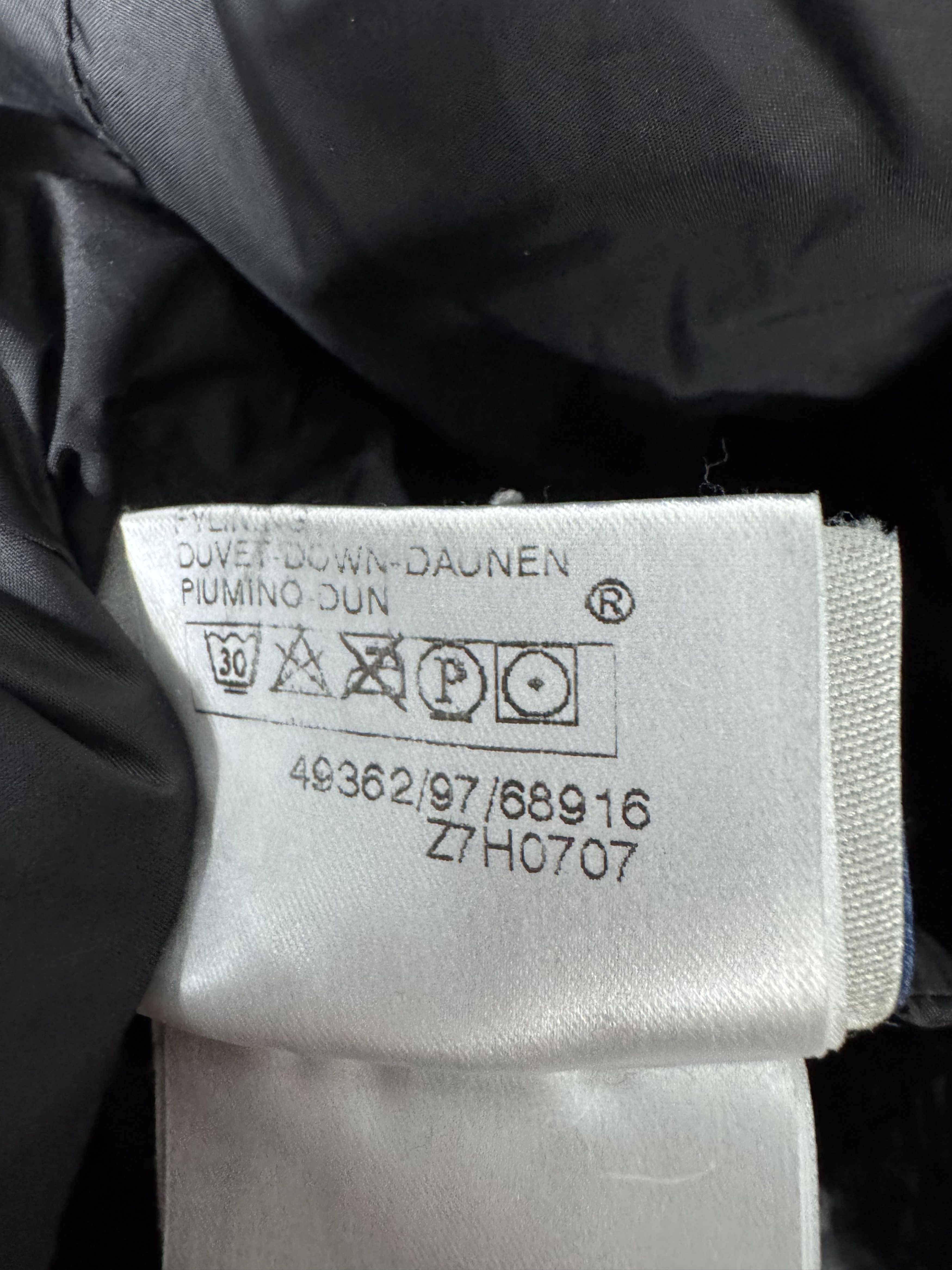 Moncler Moncler Arrious Jacket Size M / US 6-8 / IT 42-44 - 8 Thumbnail