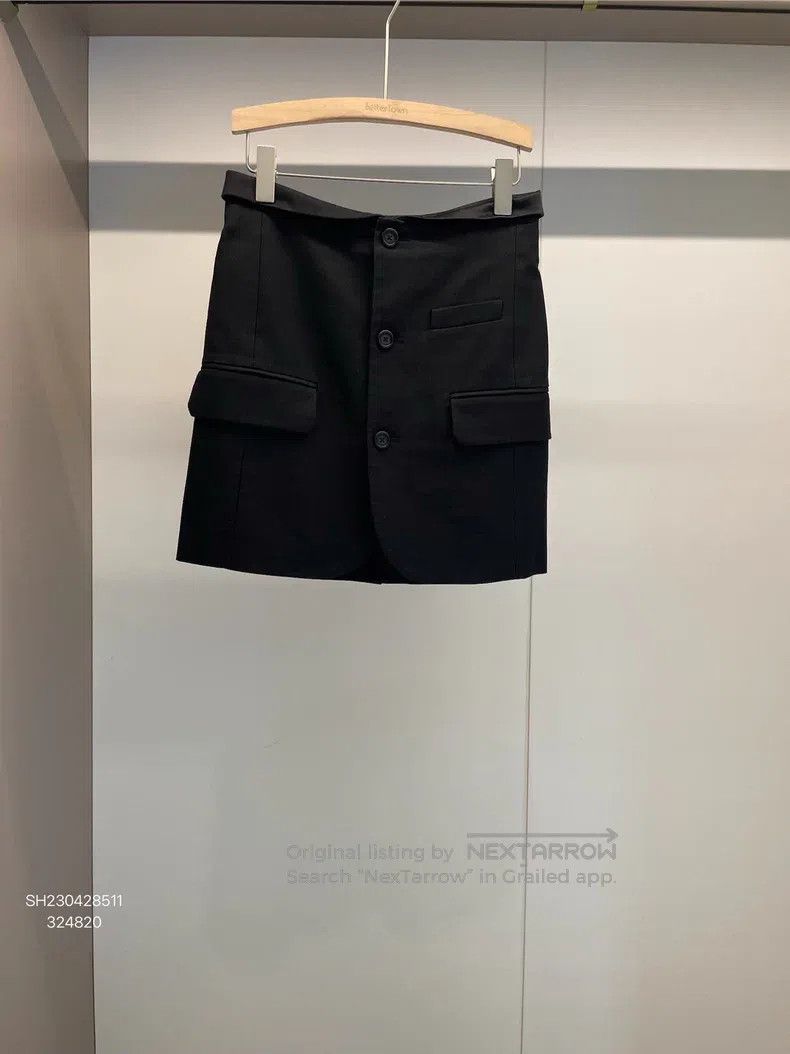 Helmut Lang Helmut Lang size 0 Black Fiber Cotton Half Skirt Size 25" / US 0 / IT 36 - 1 Thumbnail