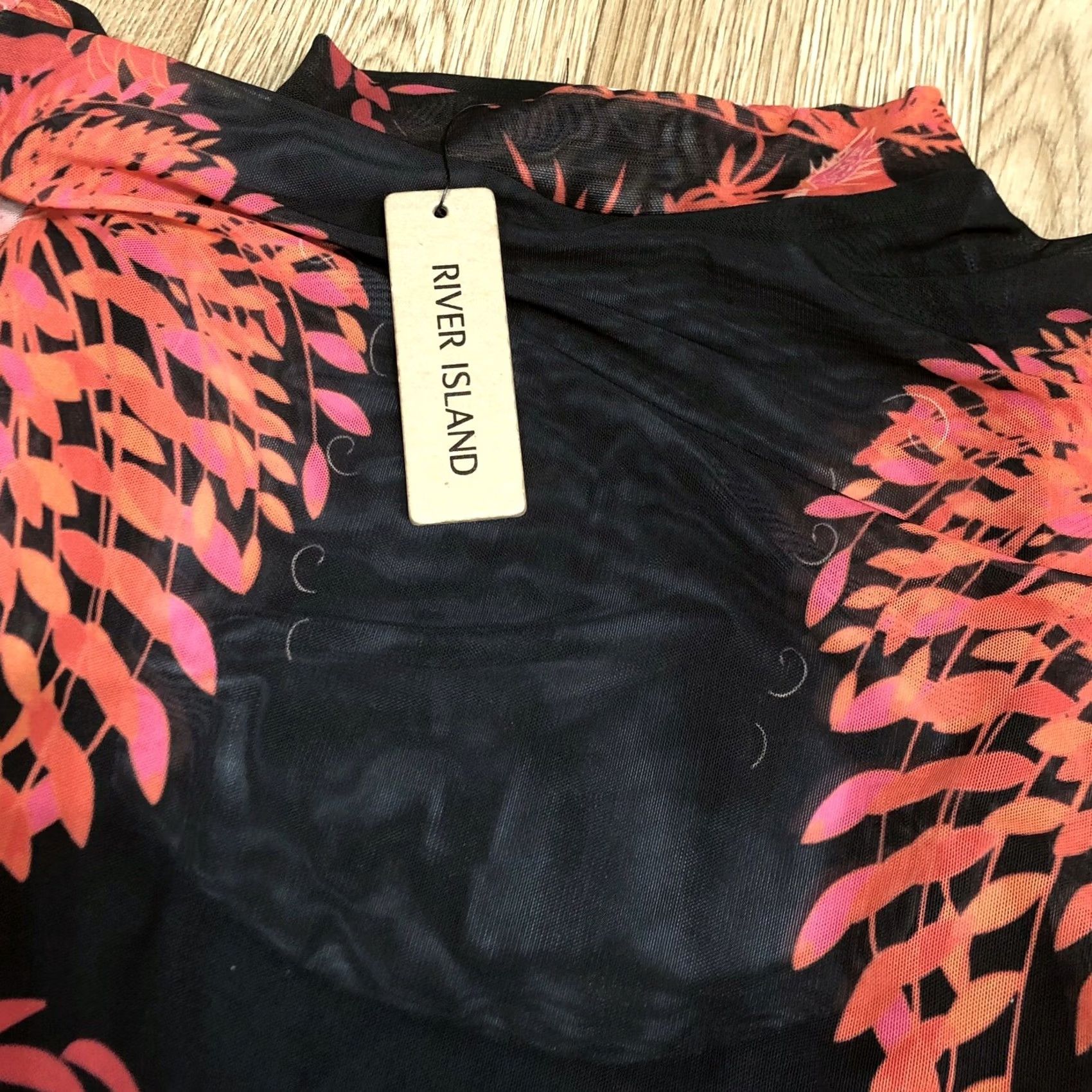 River Island River Island Decadence Black Floral Print Shift Dress UK 8 Long Sleeve BNWT Women’s Knee Length 96% Polyester 4% Elastane Size M / US 6-8 / IT 42-44 - 4 Thumbnail