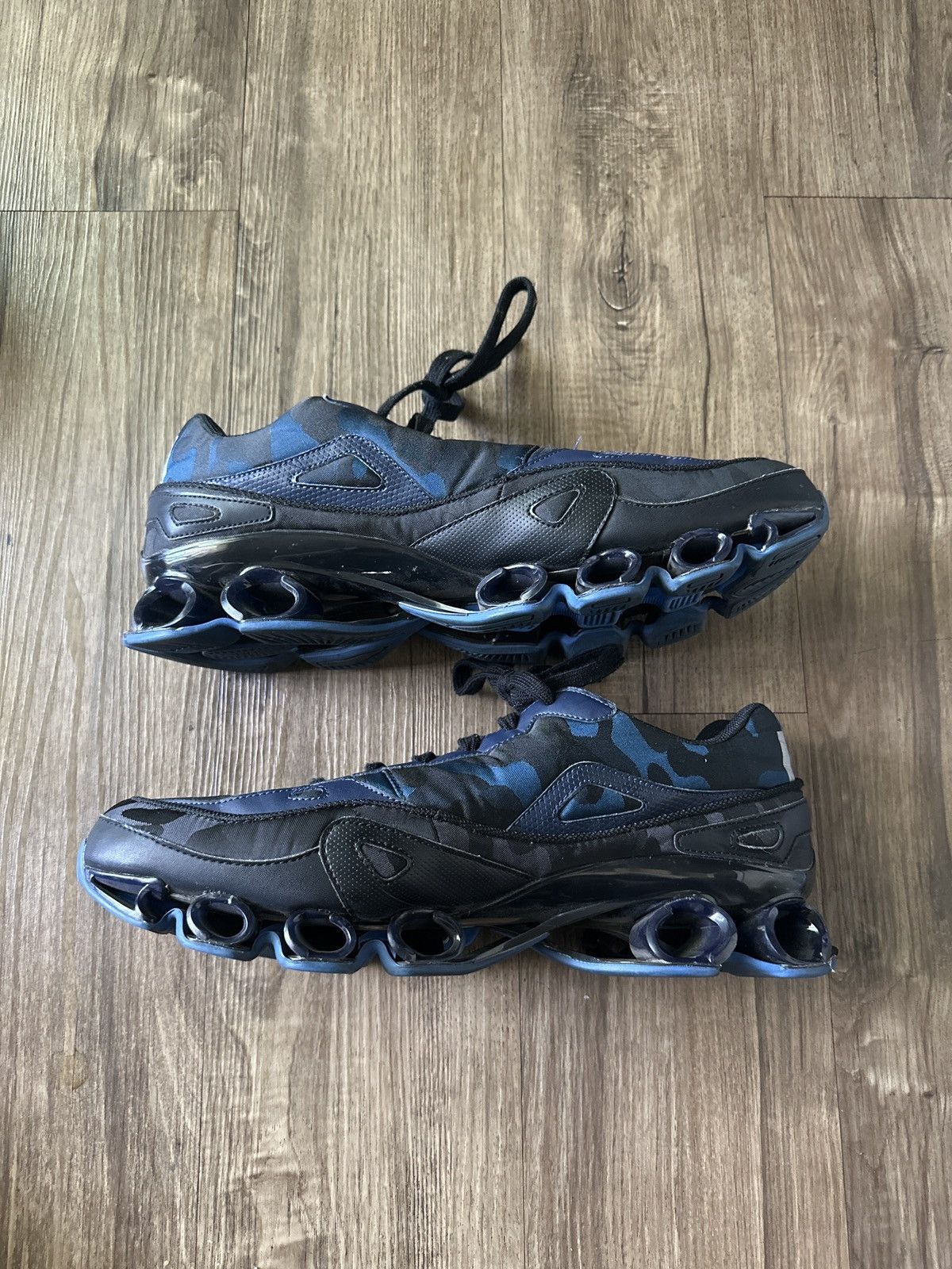 Adidas × Raf Simons Raf Simons x Bounce Size US 12.5 / EU 45-46 - 2 Thumbnail