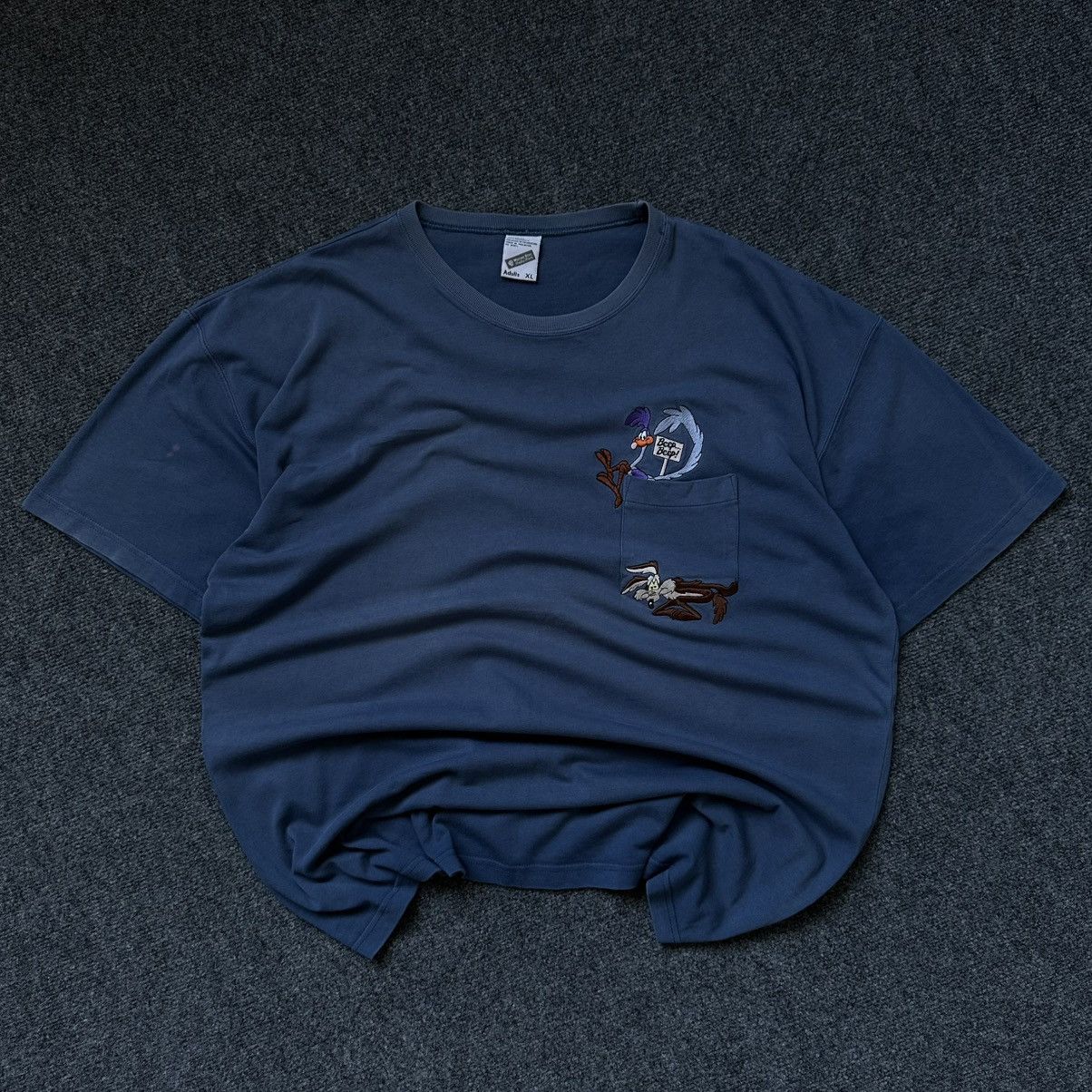 Warner Bros VTG Adults Warner Bros Studio T-shirts 1998 Distressed Size US XL / EU 56 / 4 - 1 Thumbnail