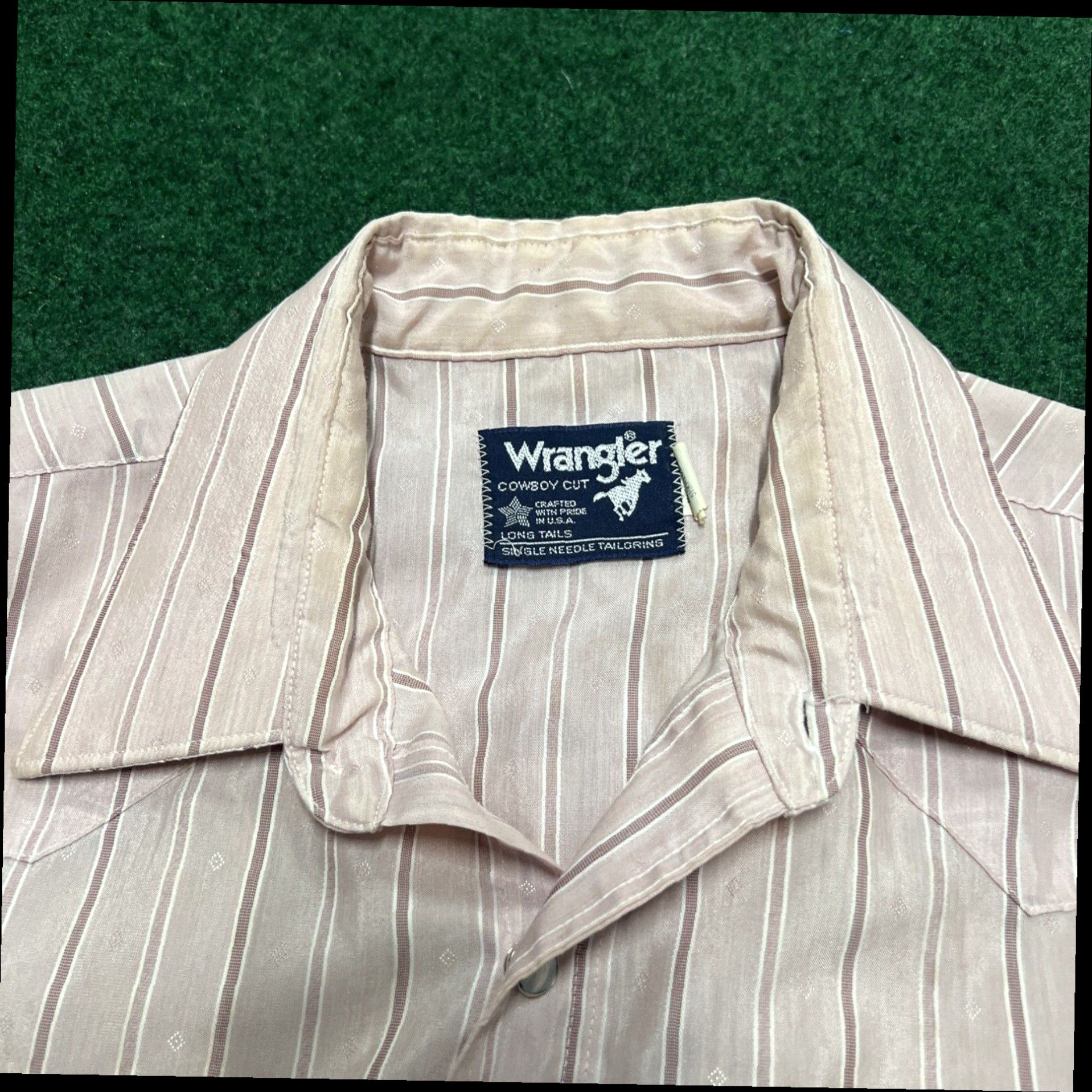 Wrangler Vintage Wrangler Shirt Men 16.5x35 Large Pink Striped Pearl Snap Western USA Size US L / EU 52-54 / 3 - 6 Thumbnail