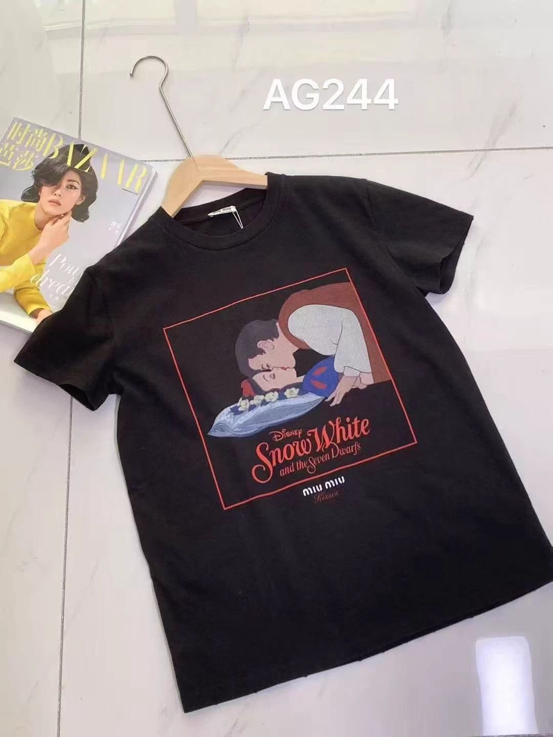 Miu Miu MIU MIU x Disney Sleeping Beauty Print T-shirt M Size M / US 6-8 / IT 42-44 - 1 Thumbnail