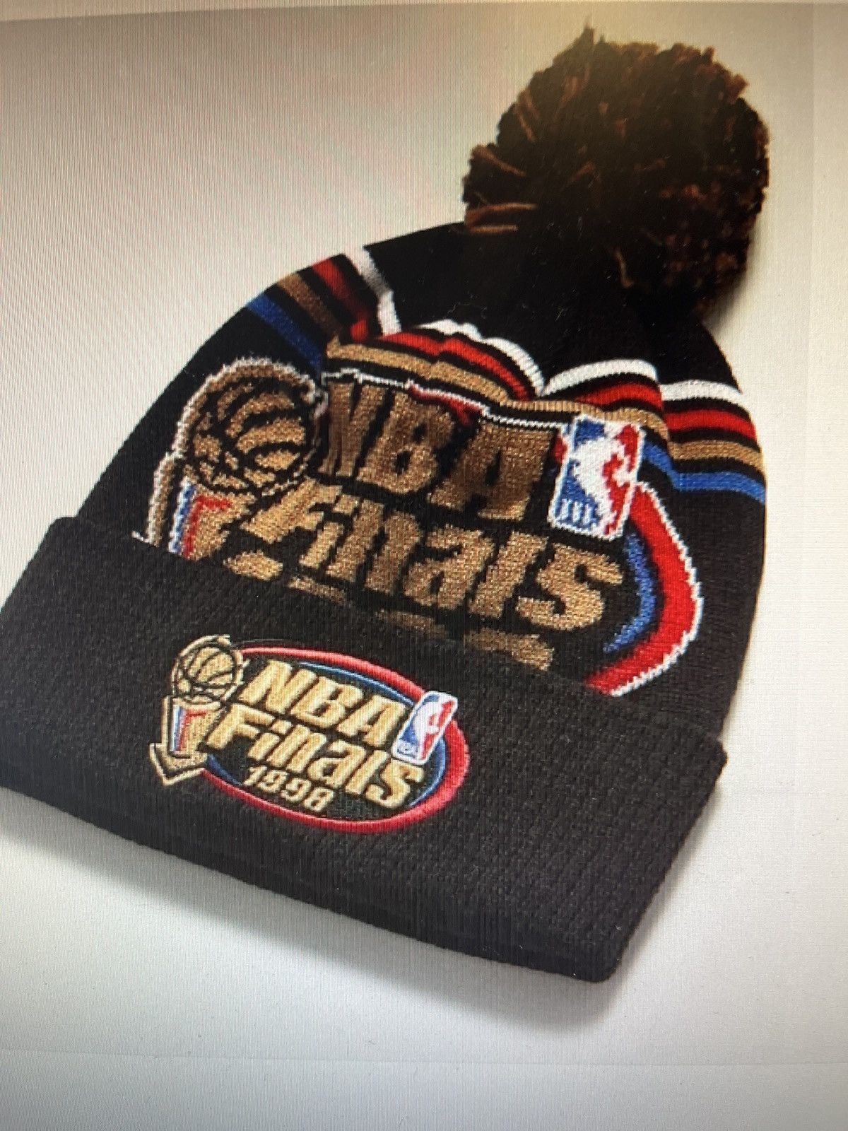 Mitchell & Ness MBA Finals 1998 Bulls v Jazz beanie. Size ONE SIZE - 2 Thumbnail