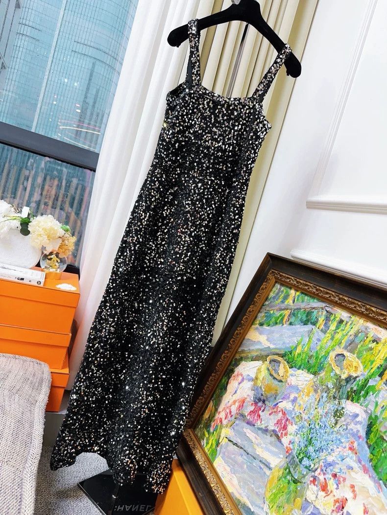Chanel Chanel 23C Black Sequin Sling Dress Size M / US 6-8 / IT 42-44 - 2 Thumbnail