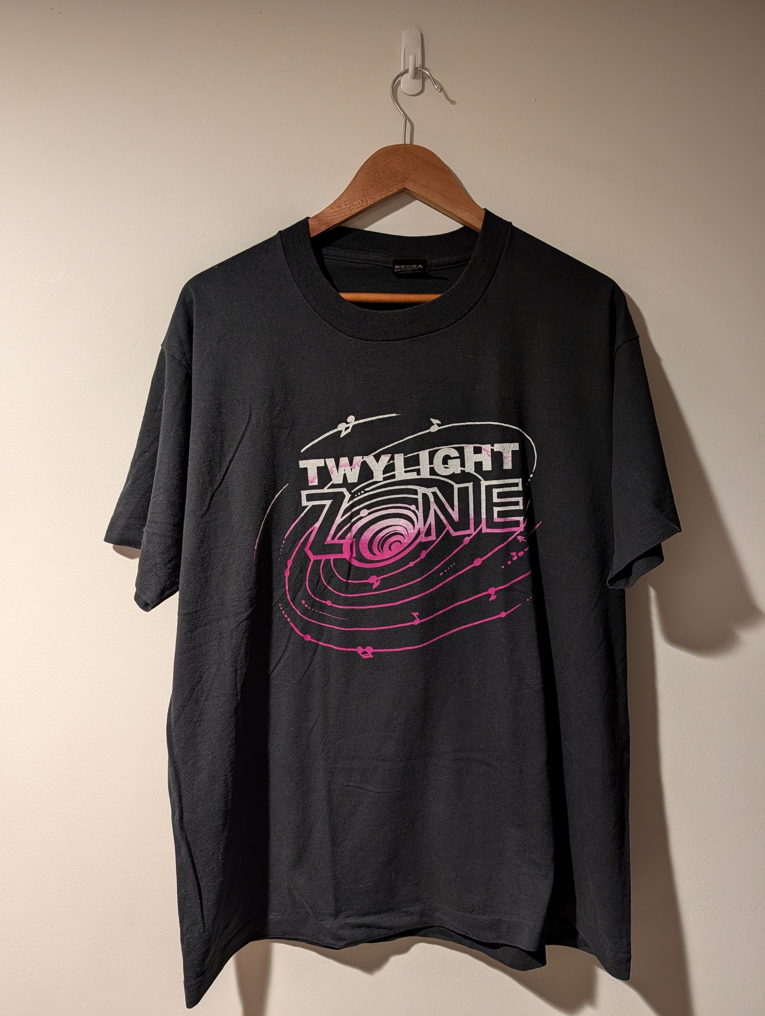 Vintage Vintage 80s Twylight Zone The Ultimate Zone Catch It T-Shirt Size US XL / EU 56 / 4 - 1 Thumbnail