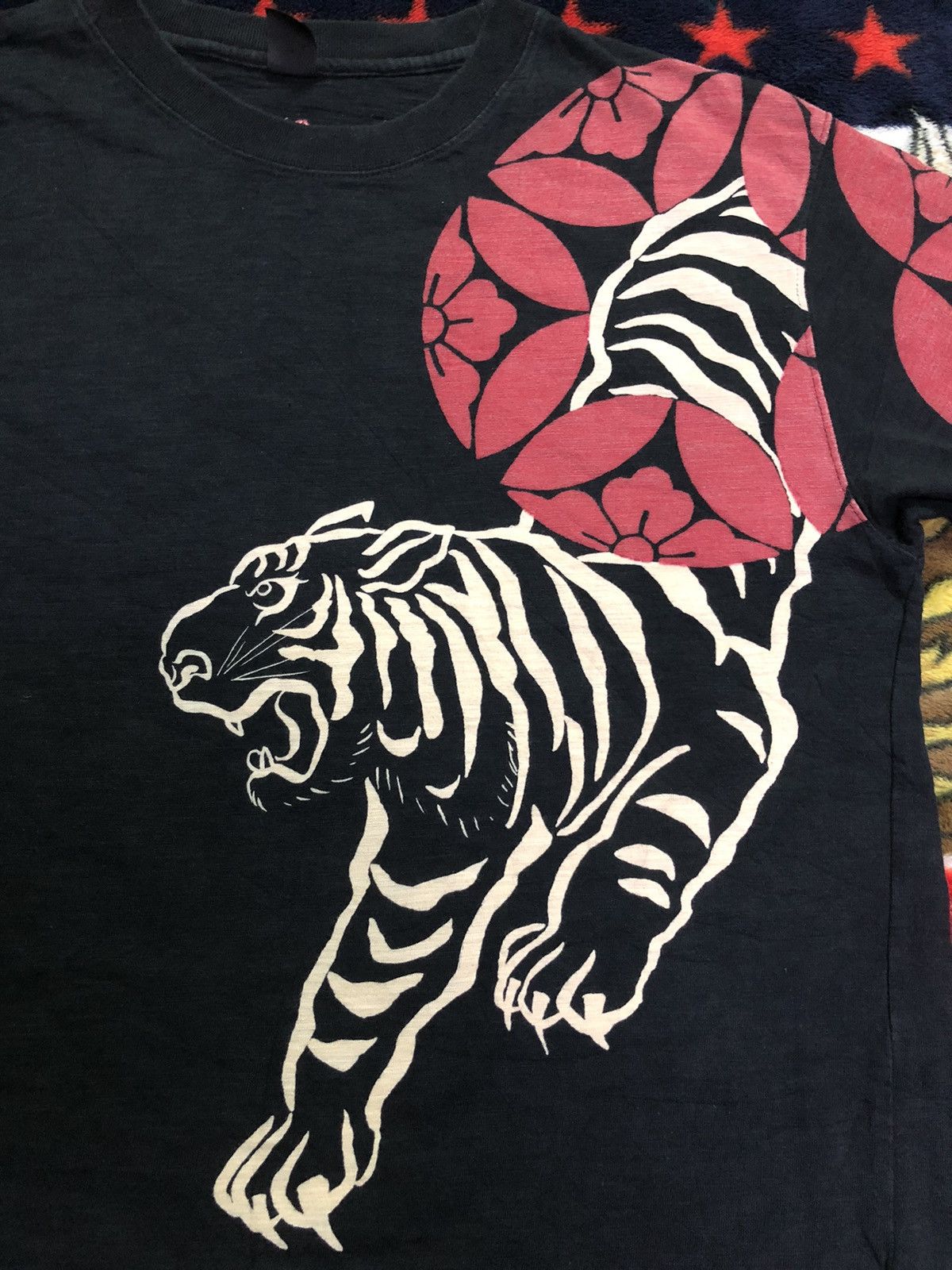 Bullet Noise Vintage Sukajan Angry Tiger Rare Shirt Tee Size US L / EU 52-54 / 3 - 13 Thumbnail