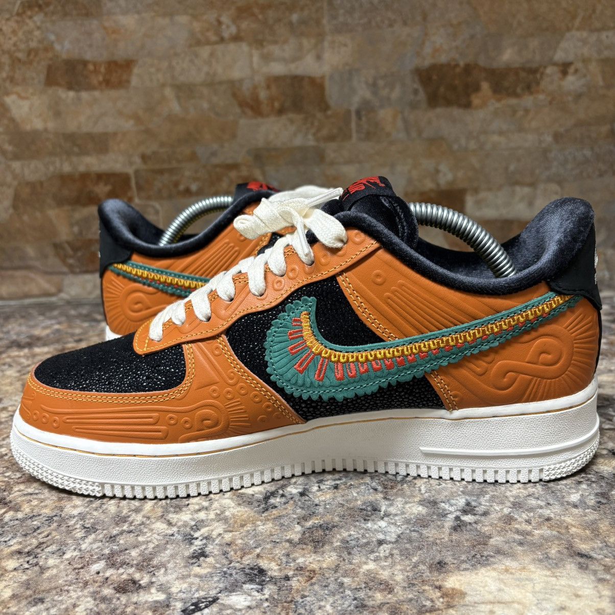 Nike Nike Air Force 1 '07 LX Siempre Familia Size 8 Size US 8 / EU 41 - 7 Thumbnail
