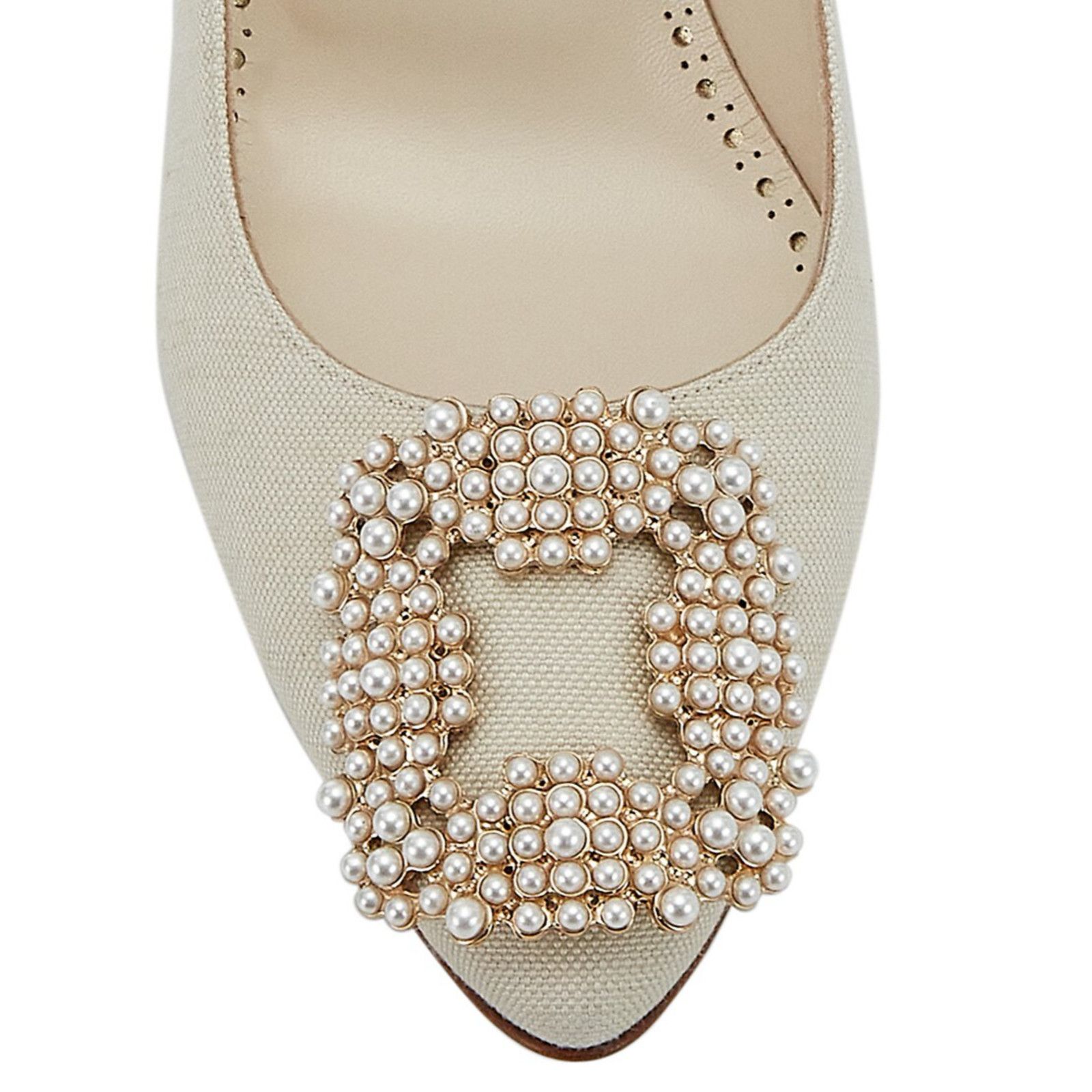 Manolo Blahnik Hangisi 70 Oatmeal Pearl Jewel Buckle Low Heel Pump 39.5 Size US 9.5 / IT 39.5 - 7 Thumbnail