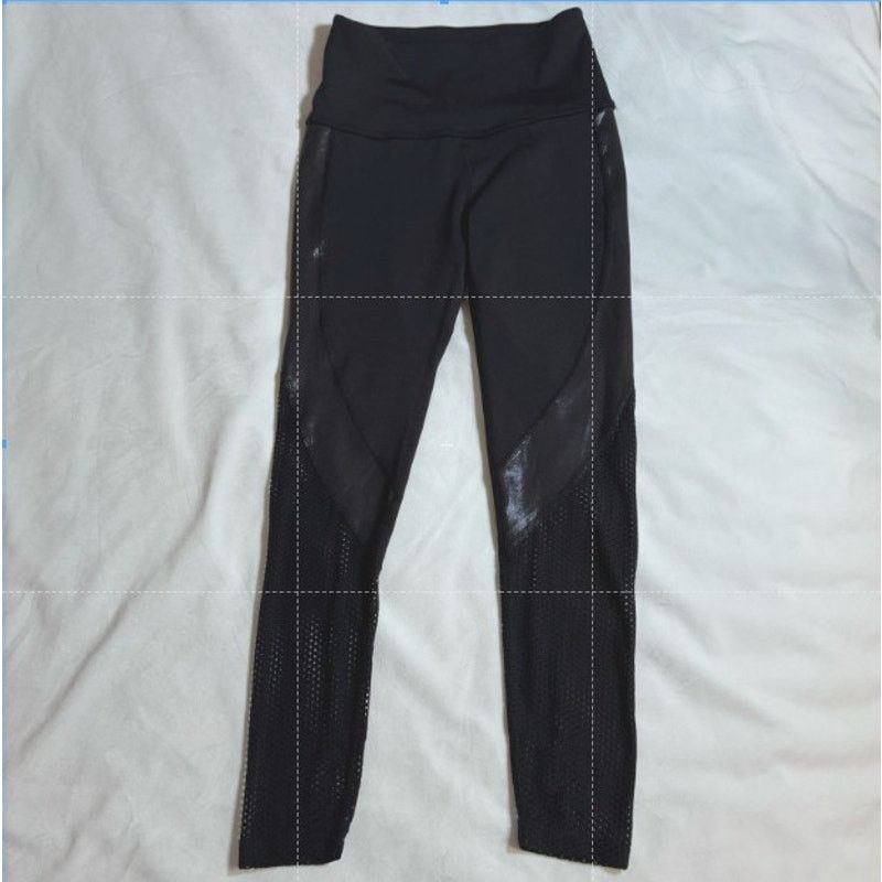 Beyond Yoga Beyond Yoga Black Leggins with Mesh Cutout Womens Size XS Size 26" / US 2 / IT 38 - 1 Thumbnail