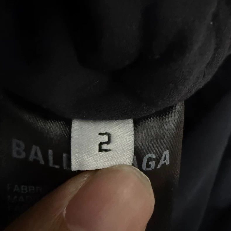 Balenciaga Balenciaga Carhartt four bags of washed old hooded cotton- Size US M / EU 48-50 / 2 - 3 Thumbnail