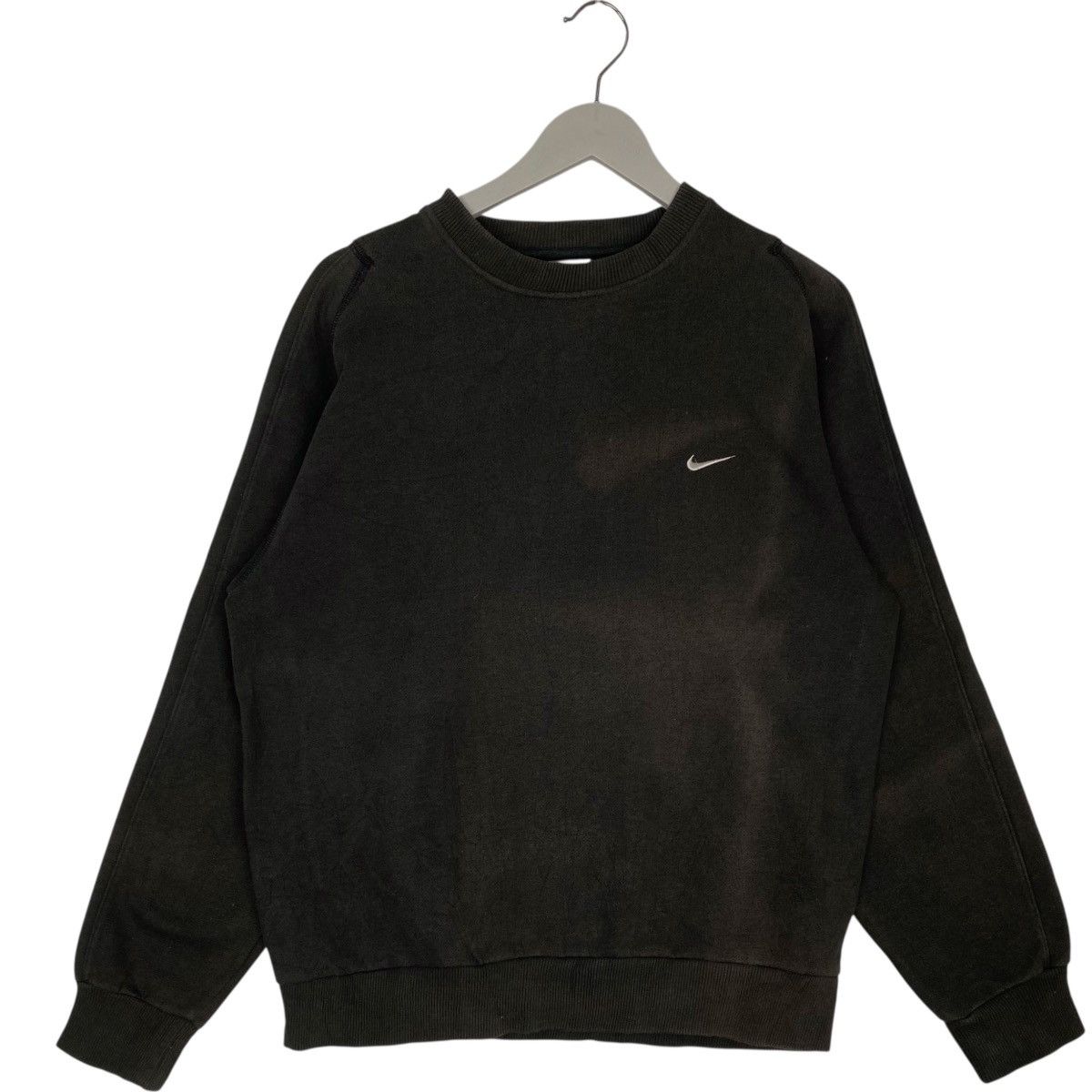 Other Vintage Nike Embroidered Crewneck Sweatshirt Size L Size US L / EU 52-54 / 3 - 1 Thumbnail