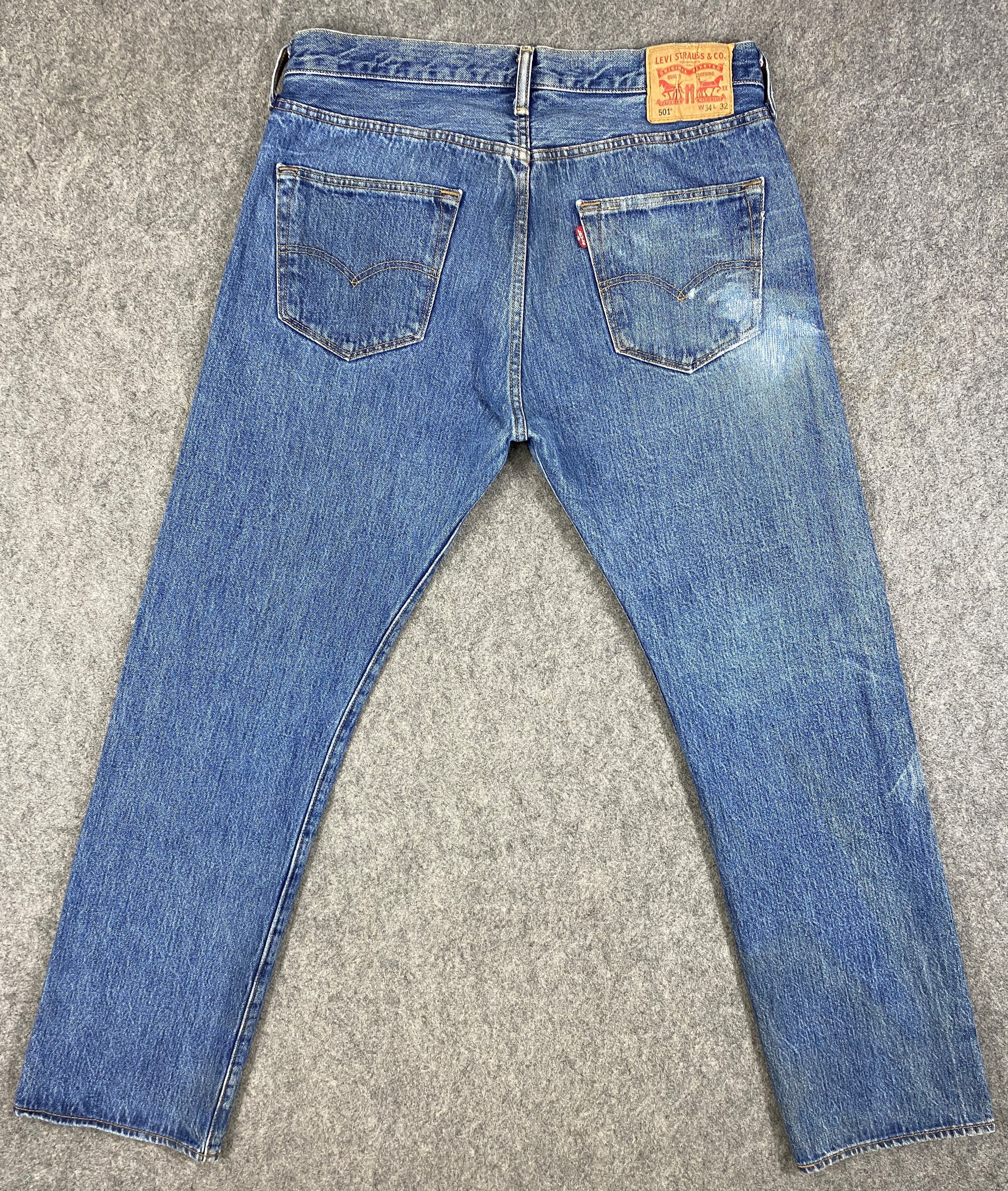 Levi's Blue Vintage Levi's 501 Jeans 35x32 Denim -JN2321 Size US 35 - 2 Thumbnail