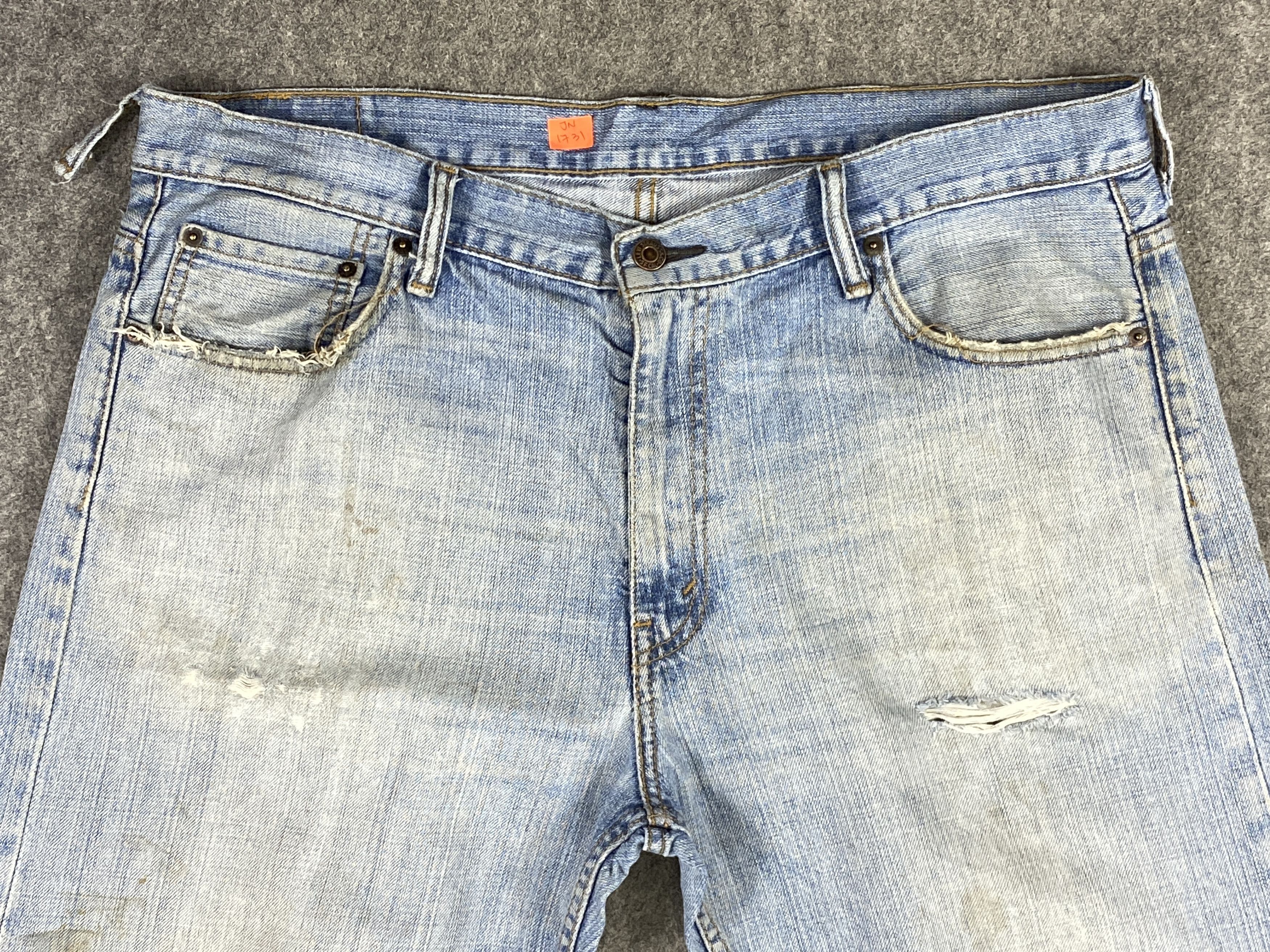 Levi's Light Blue Wash Vintage Levi's 569 39x32 Denim -JN1731 Size US 39 - 3 Thumbnail