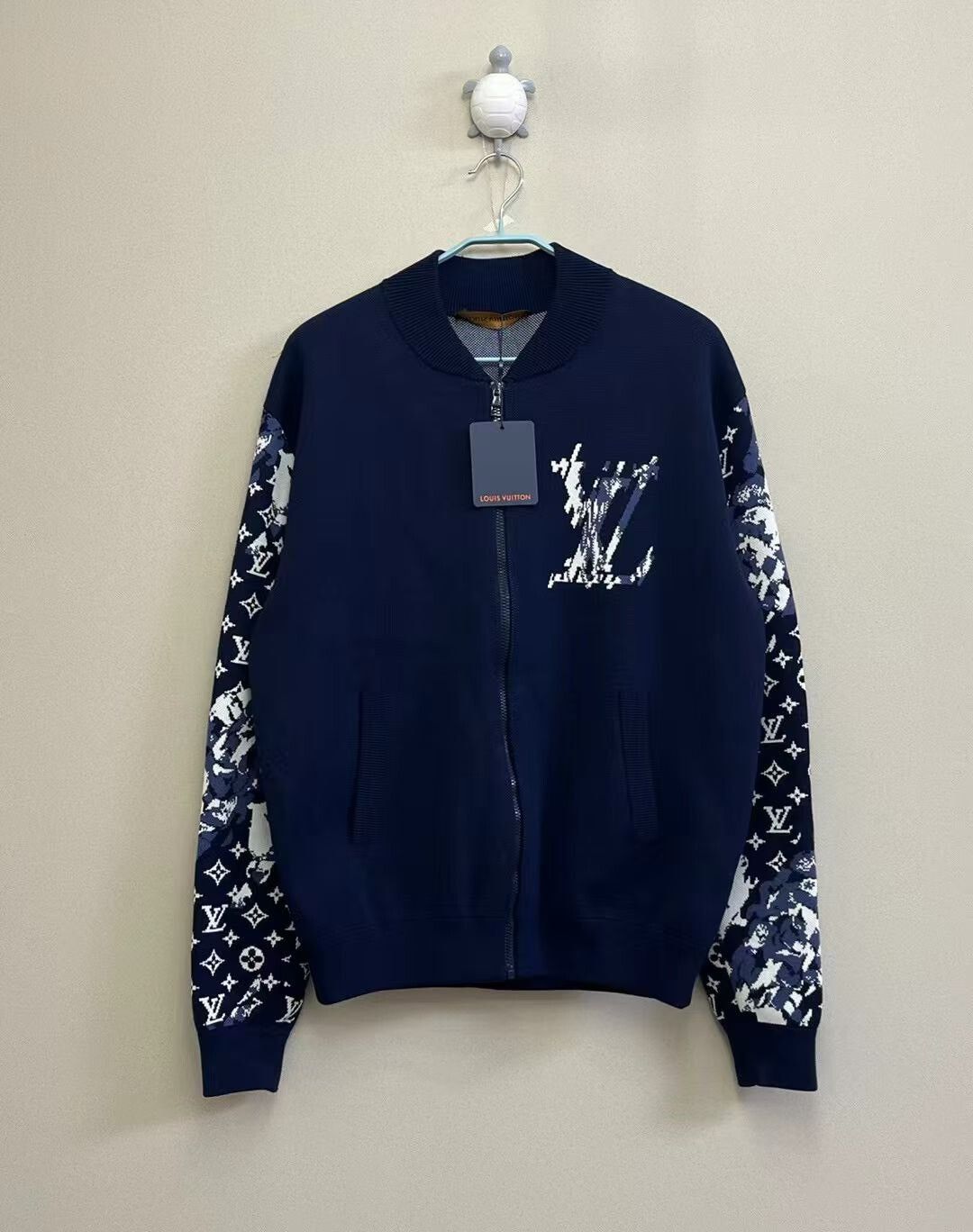 Louis Vuitton Louis Vuitton Monogram Baseball Jacket Size US L / EU 52-54 / 3 - 1 Thumbnail